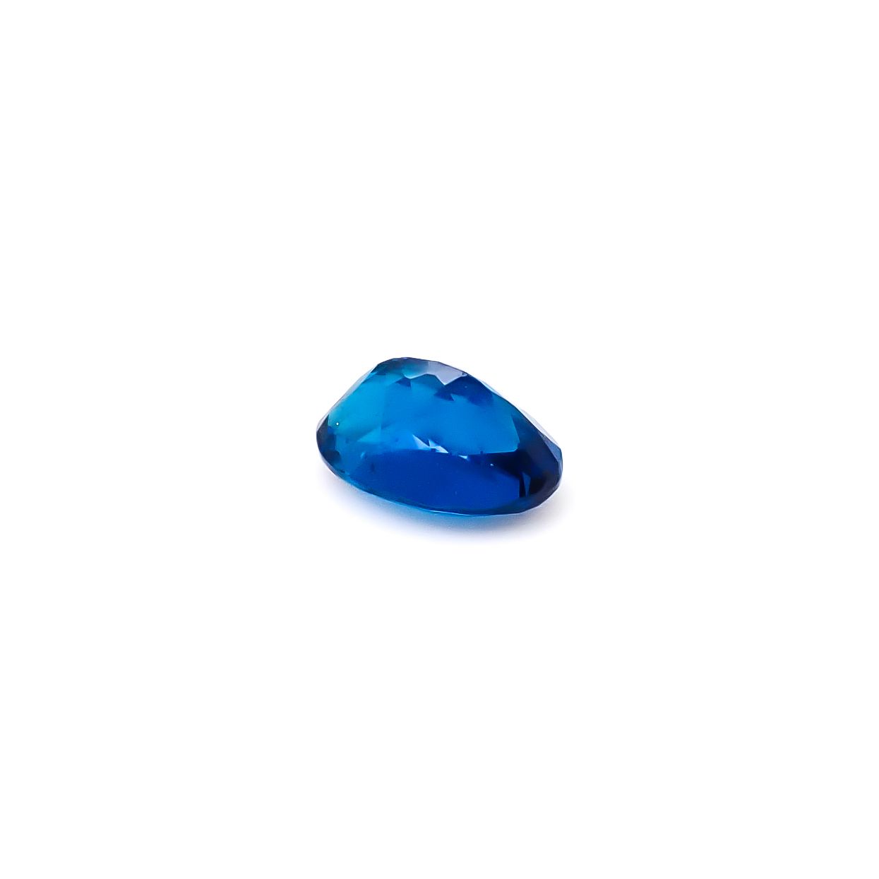 ディープブルーアパタイト マダガスカル産 0.50ct / 5.9x4mm前後 [260732600]