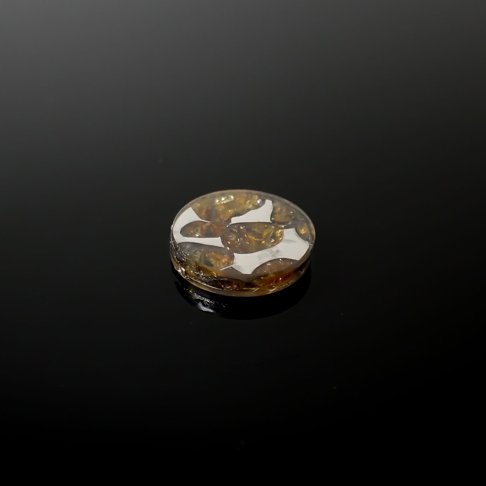 パラサイト隕石Sericho トリプレット 発見地:ケニア 3.91ct[240125727]12.1x12mm前後
