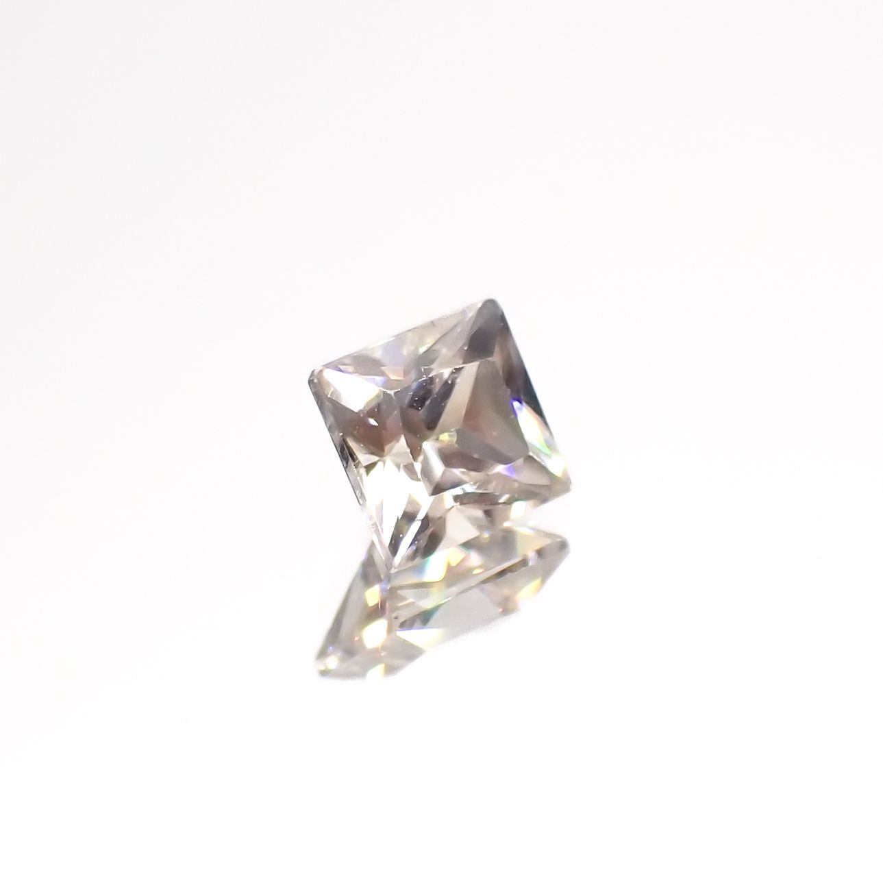 ◇プリンセスカット◇シャンパンカラージルコン スリランカ/カンボジア産 0.71ct[230521906]4.5x4.3mm前後