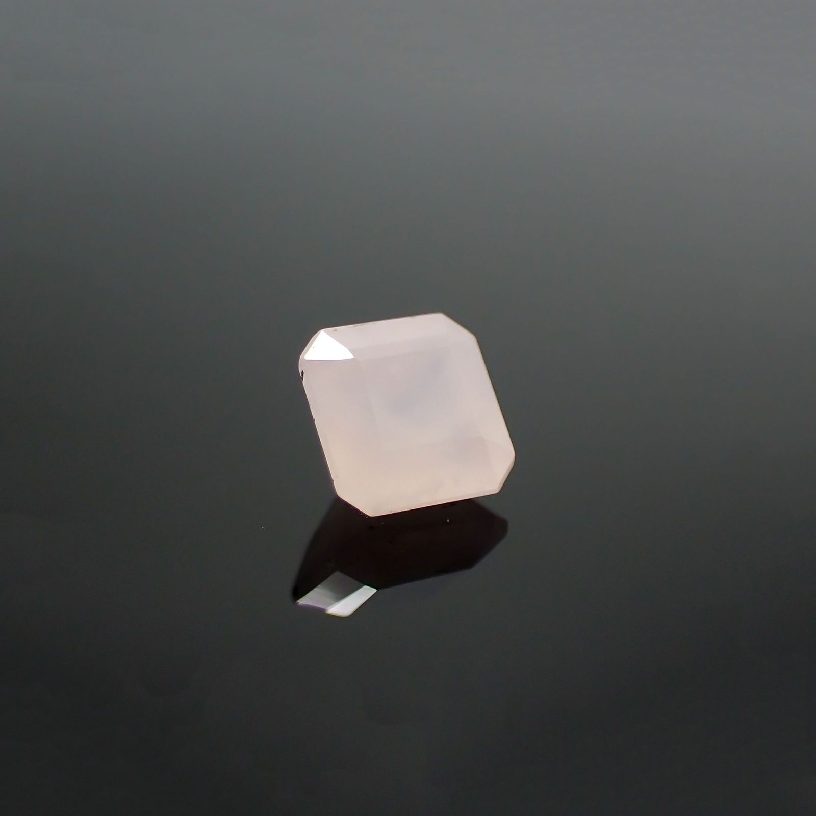 ピンクスミソナイト(宝石名ピンク・スミソナイト) メキシコ産 1.06ct 識別済[210812443]5.3×5.2mm前後