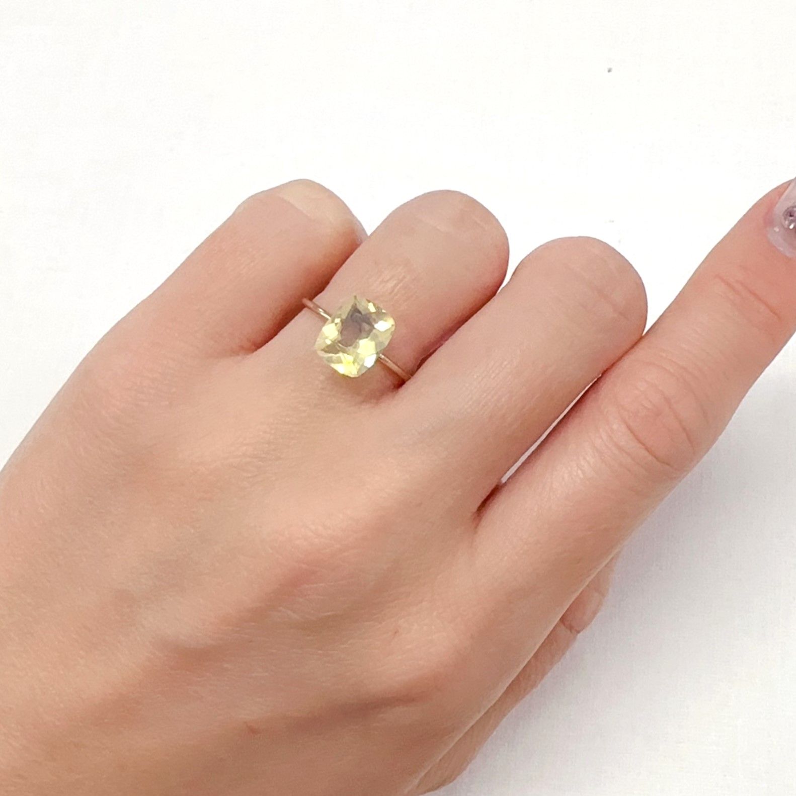 イエローオパール メキシコ産 1.46ct[240226200]9.2x7.5mm前後