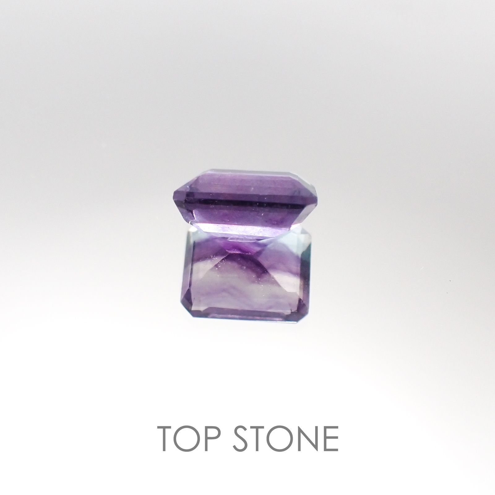バイカラーフローライト ブラジル産 ルース 3.59ct[20095589]9.9×8.1mm前後