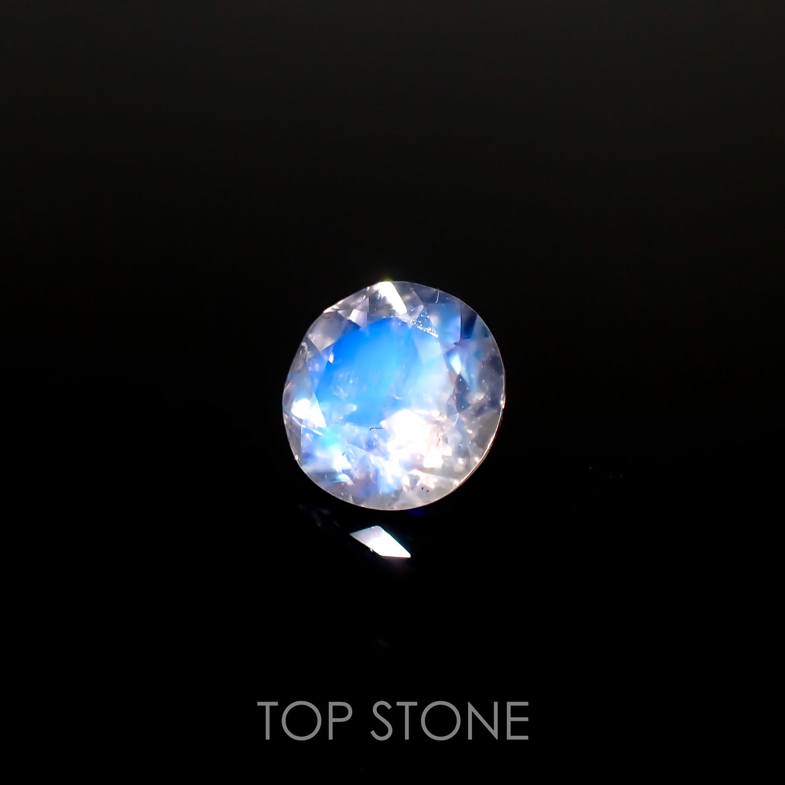 レインボームーンストーン(宝石名ラブラドライト)タンザニア産 0.65ct 識別済[220516039]6.1x6mm前後