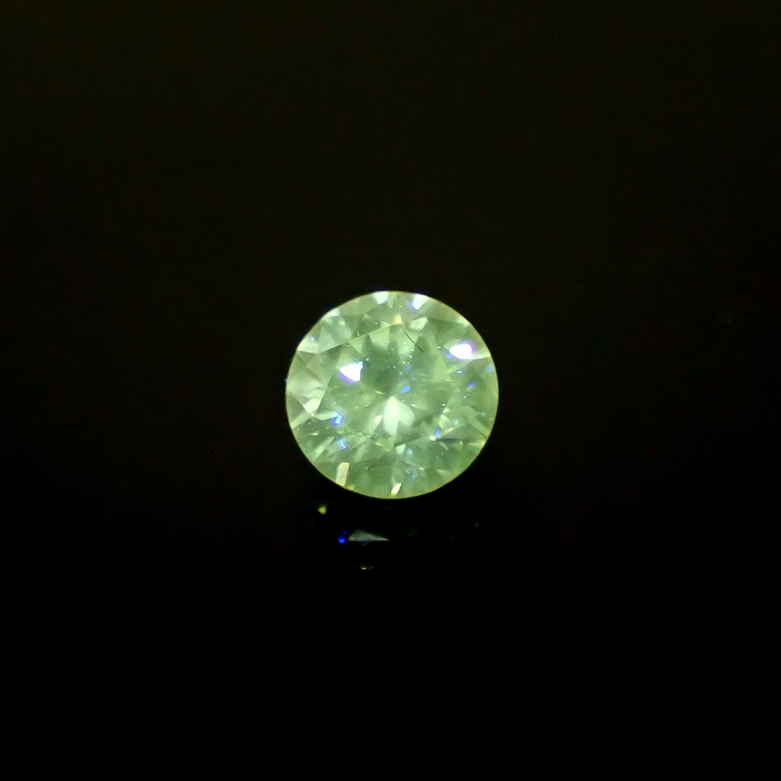 シルキーダイヤモンド 0.16ct [250730762]3.4x3.4mm前後