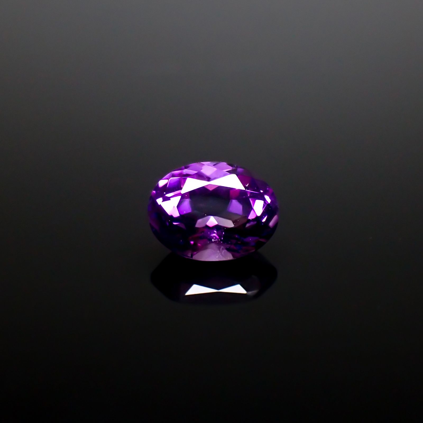 カラーシフトアメジスト ブラジル/ウルグアイ産 1.26ct [250329979]8x6.2mm前後