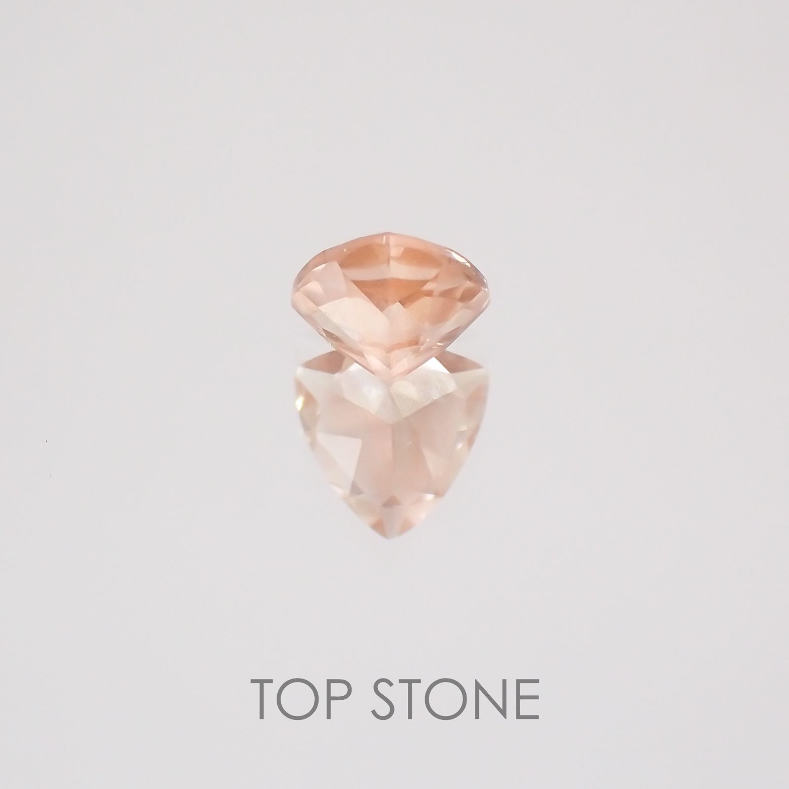オレゴンサンストーン アメリカ産 ルース 0.41ct[20128876]5×5mm前後