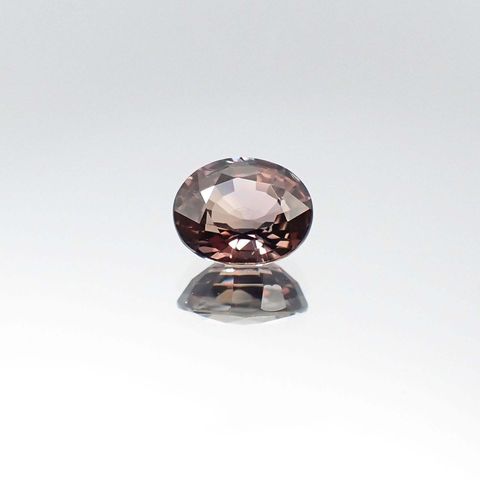 カラーチェンジサファイア 非加熱(宝石名サファイア)タンザニア産 1.11ct 識別済[230622423]6.6x5.4mm前後