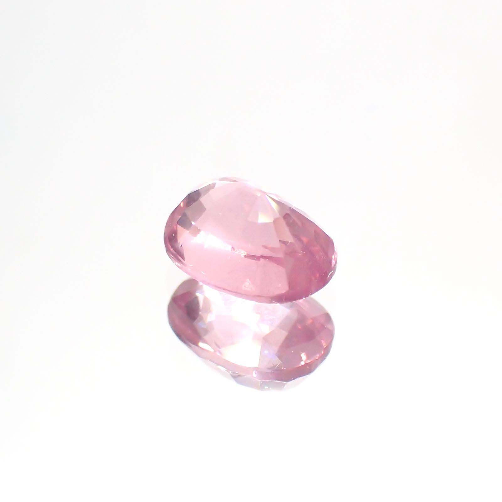 ピンクスピネル(宝石名ピンク・スピネル)タンザニア産 1.414ct ソ付(彩珠)[230722574]7.5x5.6mm前後
