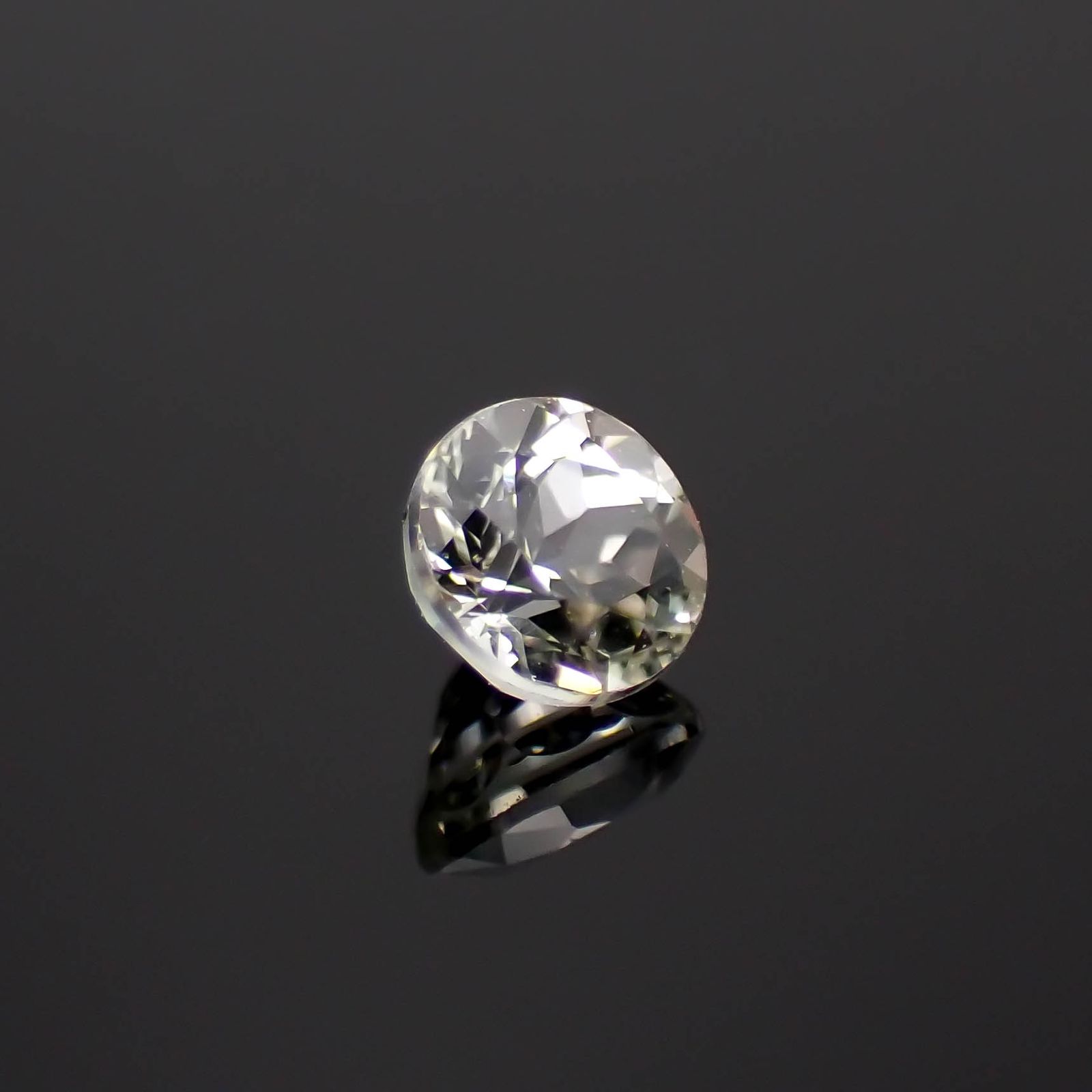 リューコガーネット ビルマ産 0.25ct[230421419]3.5x3.5mm前後