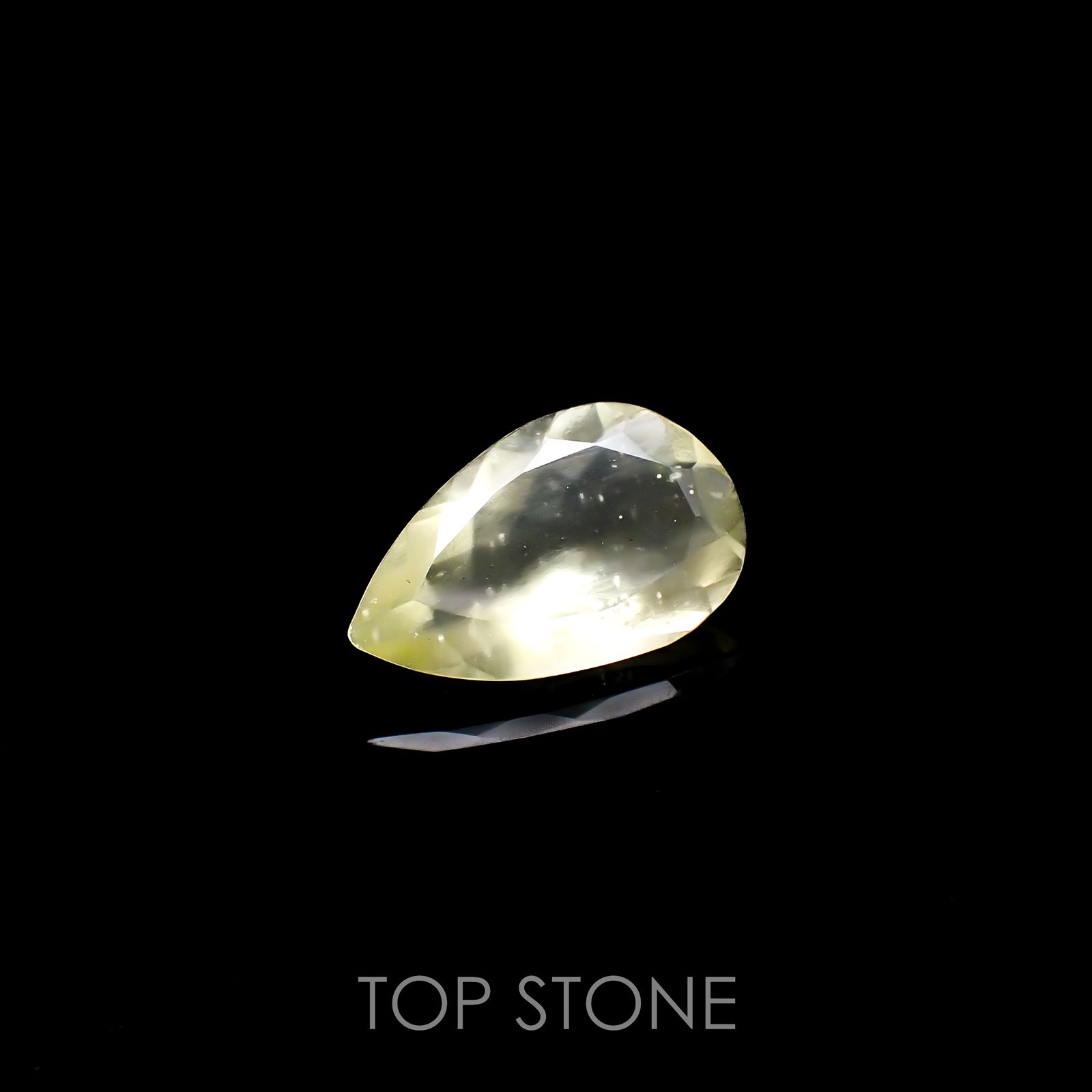 リビアングラス エジプト・リビア砂漠産 4.66ct[221018187]17x10.5mm前後