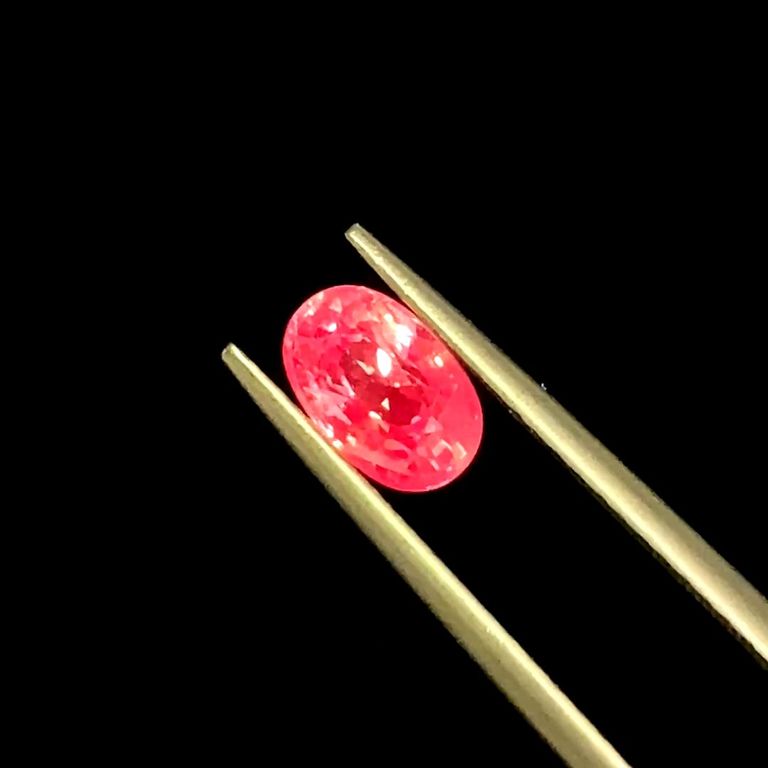 ピンクスピネル(宝石名ピンク・スピネル)タンザニア産 1.185ct ソ付(彩 