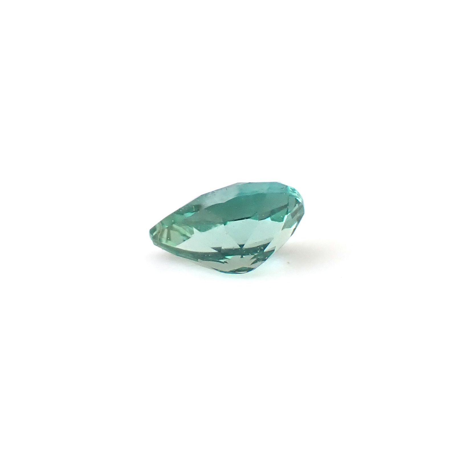 グリーンゾイサイト(宝石名グリーン・ゾイサイト)タンザニア産 識別済 0.27ct / 5.1x3.1mm前後 [260932851]