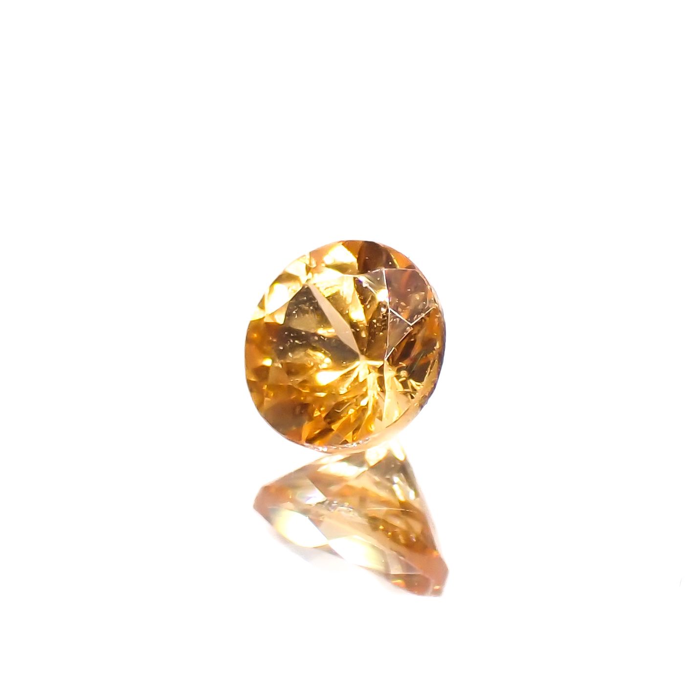 スペサルティンガーネット ナイジェリア産 0.32ct[230923374]3.8x3.8mm前後