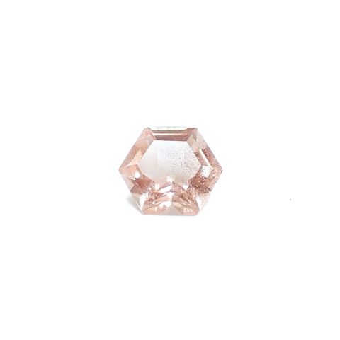 ◇ヘキサゴンカット◇オレゴンサンストーン アメリカ・オレゴン州産 0.44ct / 4.9x4.9mm前後 [260732646]