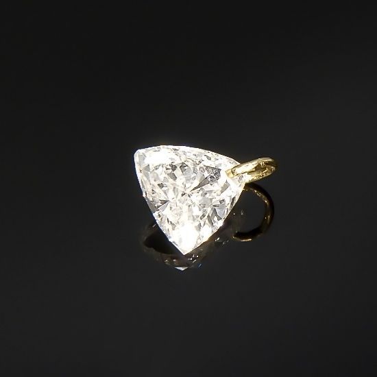 ◇La terre(ラ・テール)◇K18ダイヤモンドチャーム TTLC/SI (宝石名ダイアモンド) 0.127ct 識別済[220115351]3.1x3.2mm前後