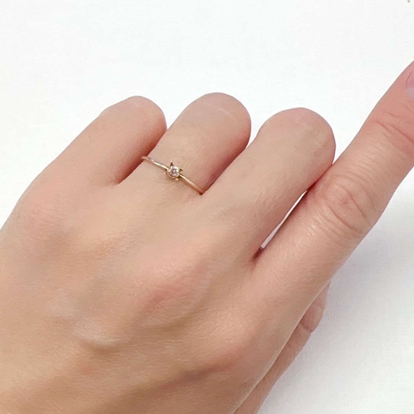 ピンクダイヤモンド(宝石名ダイアモンド SI-2/FANCY BROWNISH ORANGY PINK) 0.053ct ソ付(CGL)[240427045]2.33x2.36mm前後