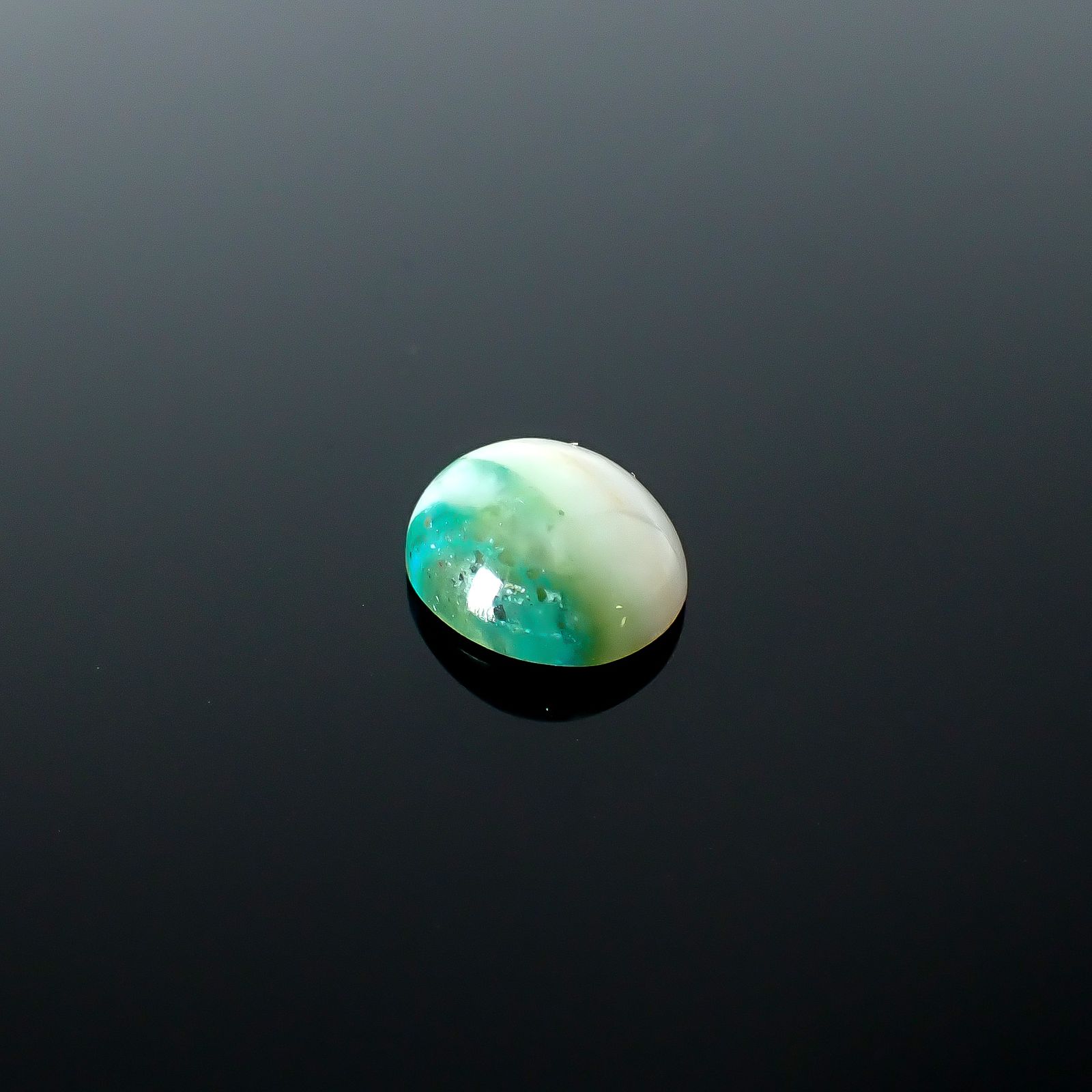 ブルーオパール ペルー産 3.89ct [250730729]11.3x9.6mm前後