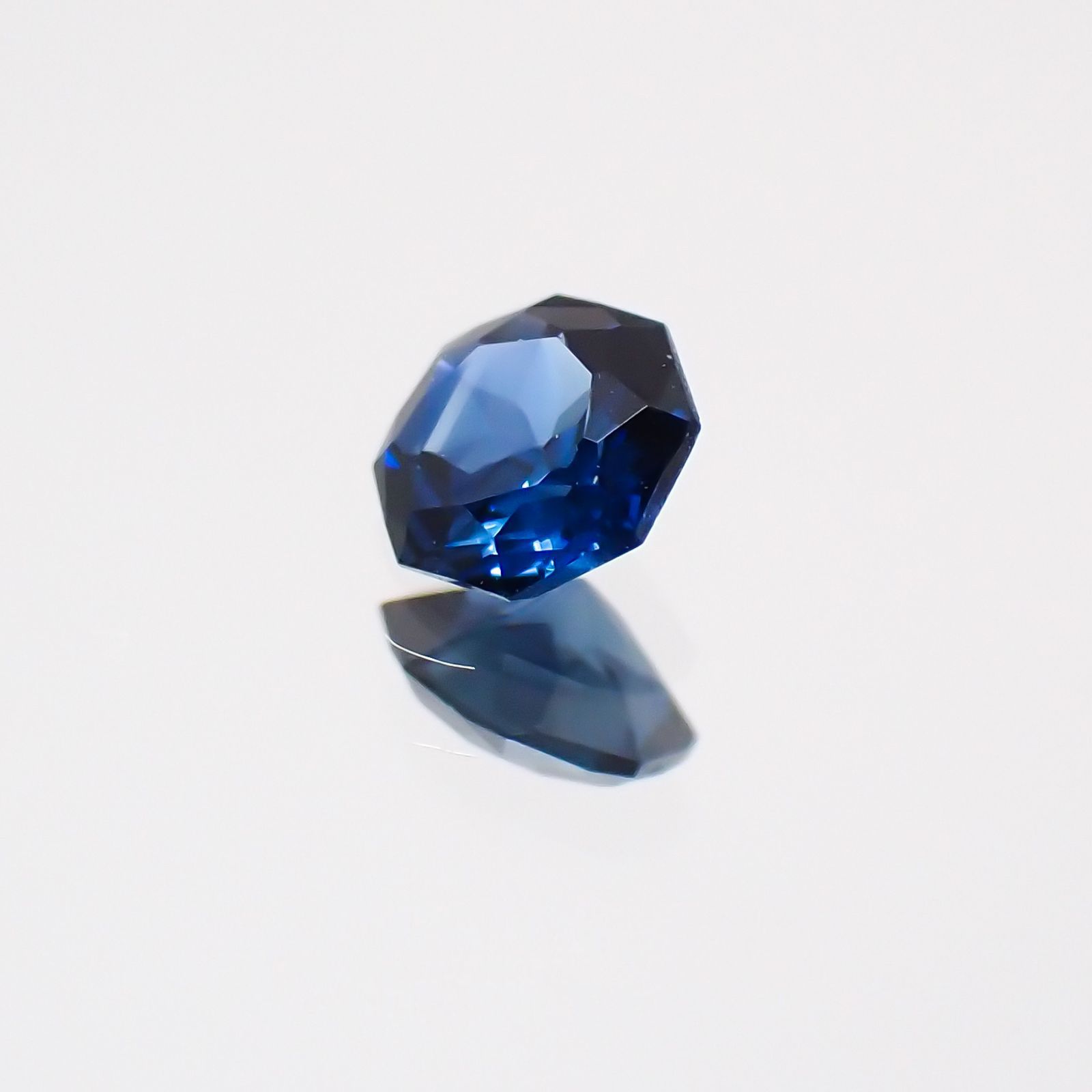 ◇オクタゴンカット◇サファイアSA マダガスカル産 ルース 0.15ct[21049062]3.2×3.2mm前後