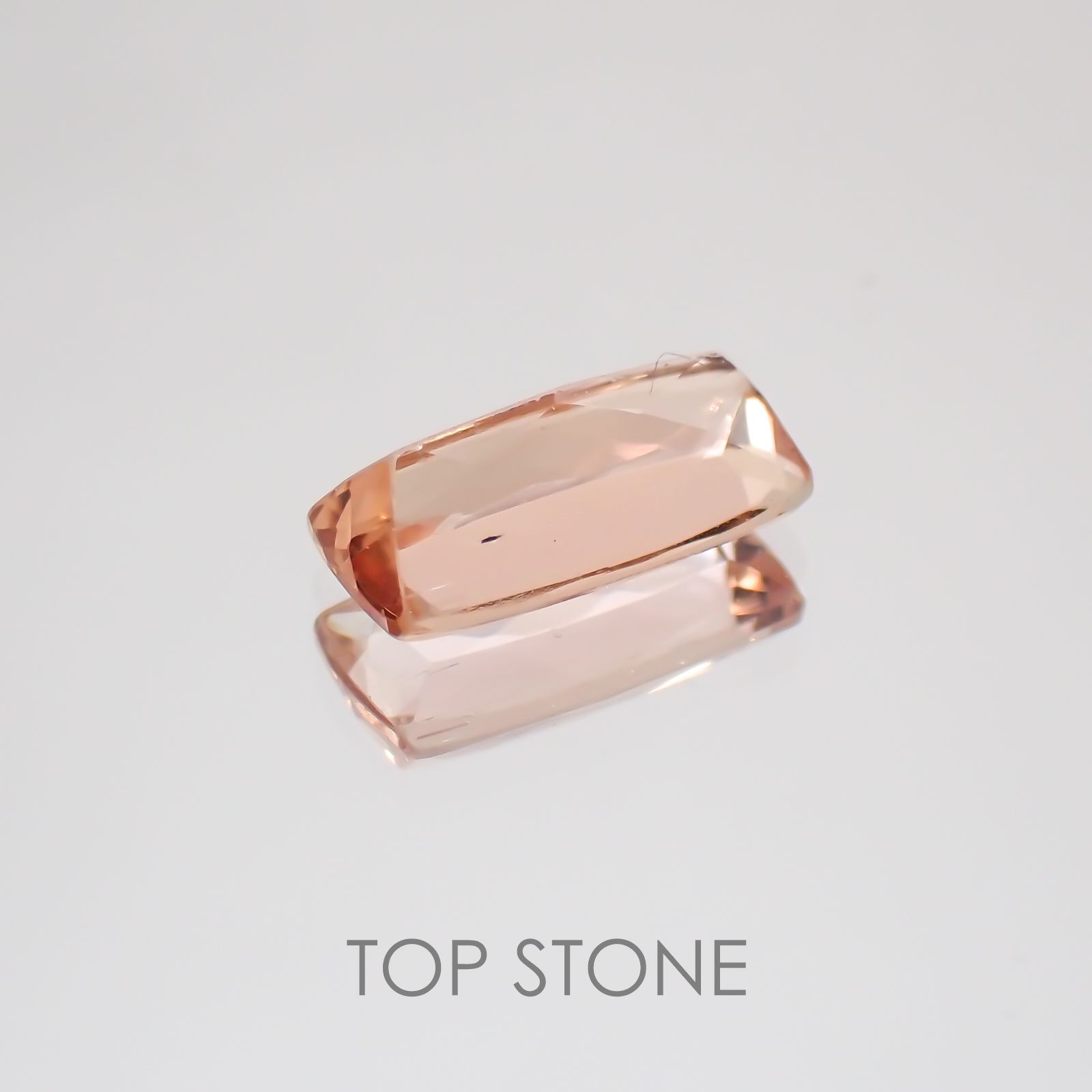 インペリアルトパーズ ブラジル産 ルース 1.28ct[20032031]9.1×4.9mm前後