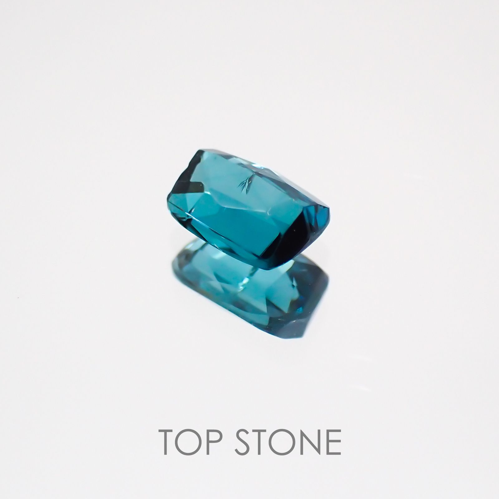 ブルートルマリン ブラジル産 ルース 0.32ct[20128790]4.7×3.4mm前後