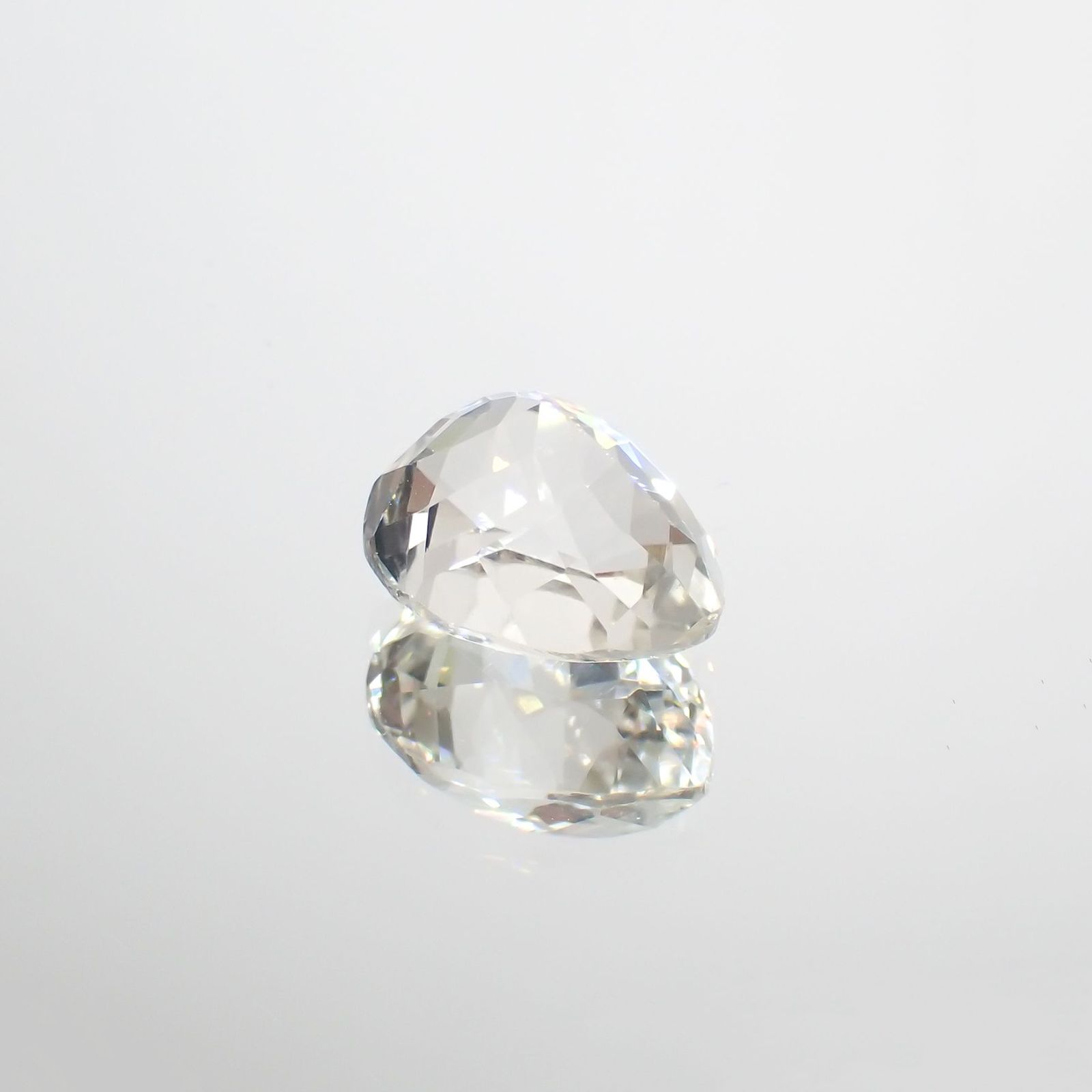 イエロースポジュミン(宝石名スポジュミン)アフガニスタン産 4.59ct 識別済[251113702]11x8.8mm前後