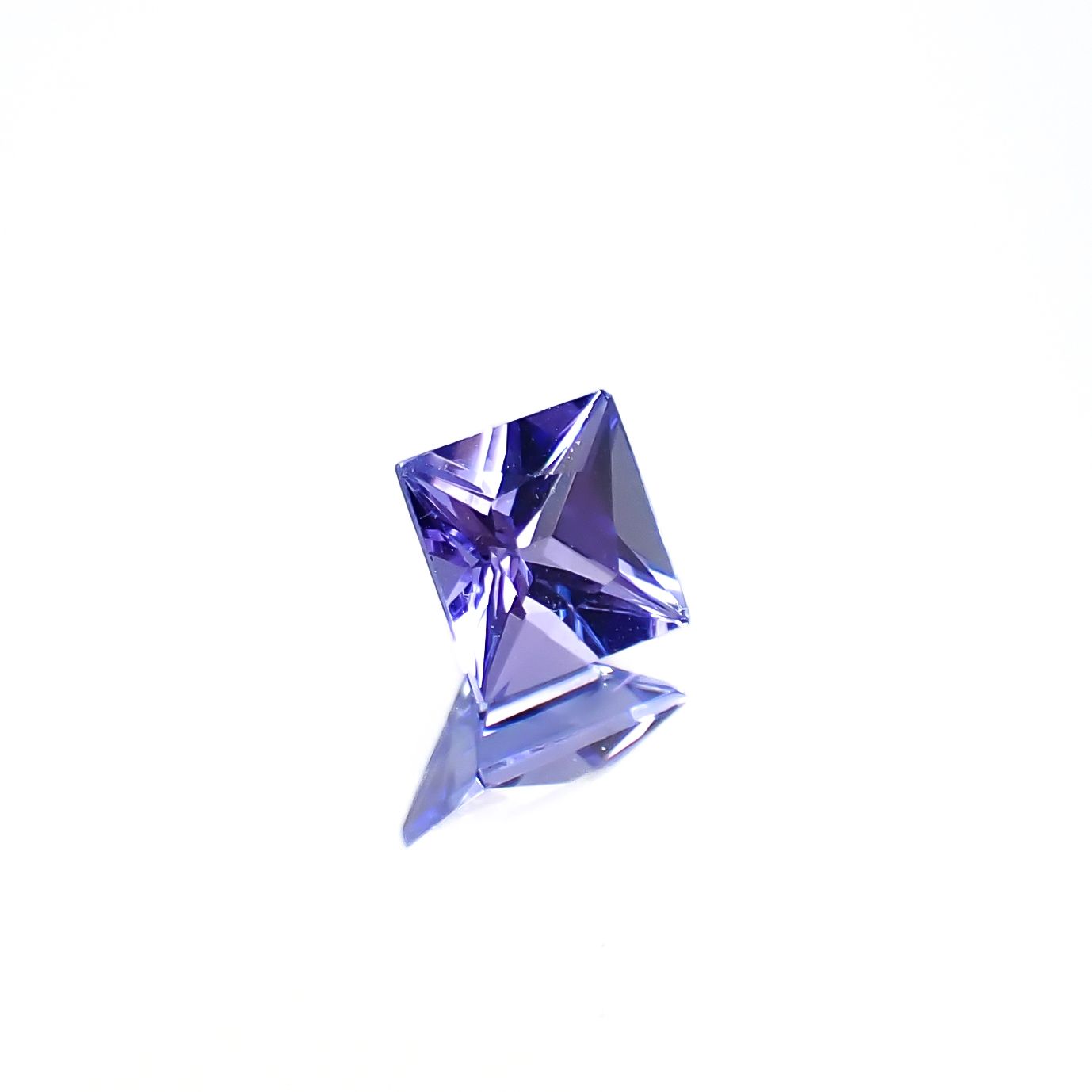 ◇プリンセスカット◇タンザナイト(宝石名タンザナイト)タンザニア産 0.72ct 識別済[250330000]5.1x5mm前後