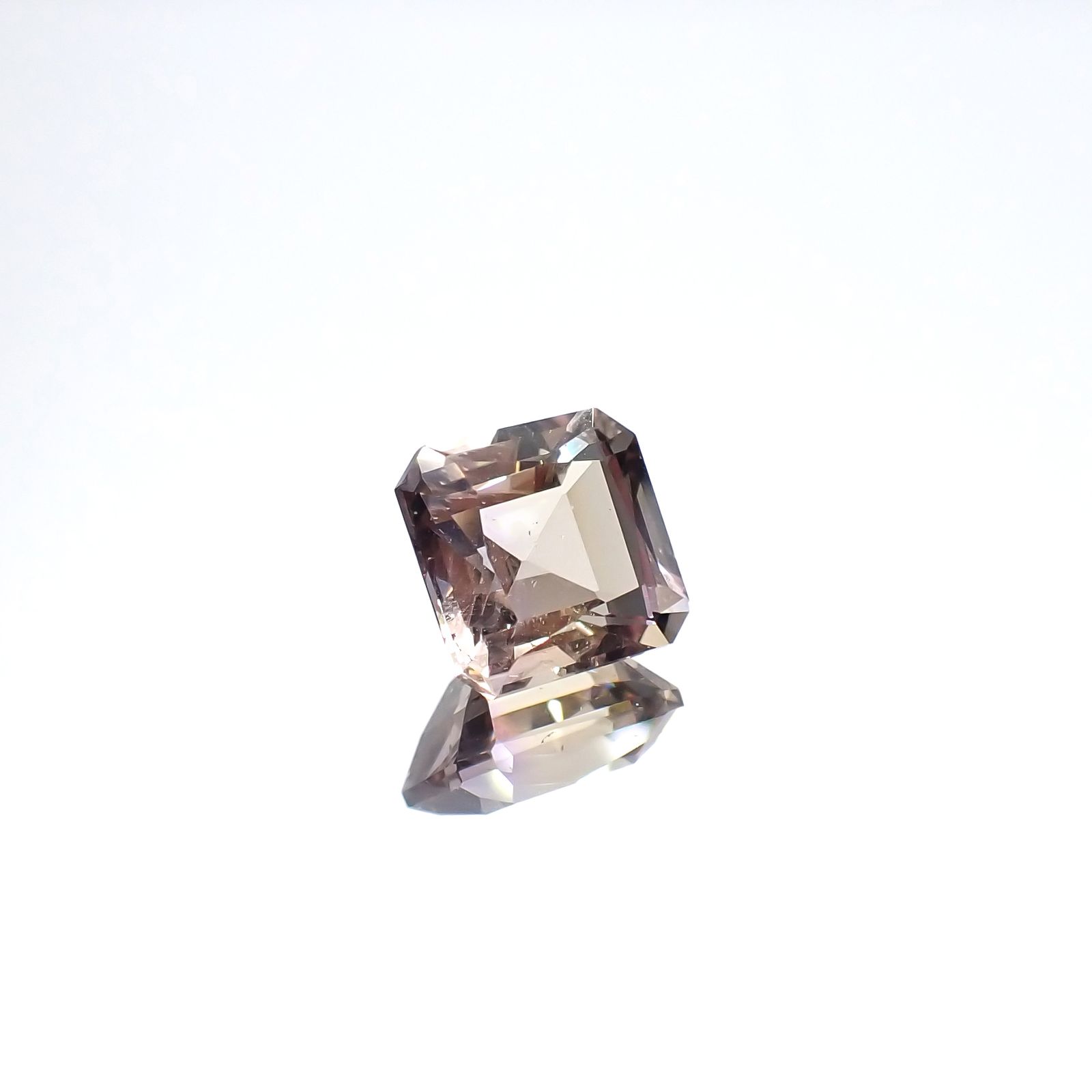 アメトリン ボリビア産 1.78ct[231225106]7.2x7.1mm前後