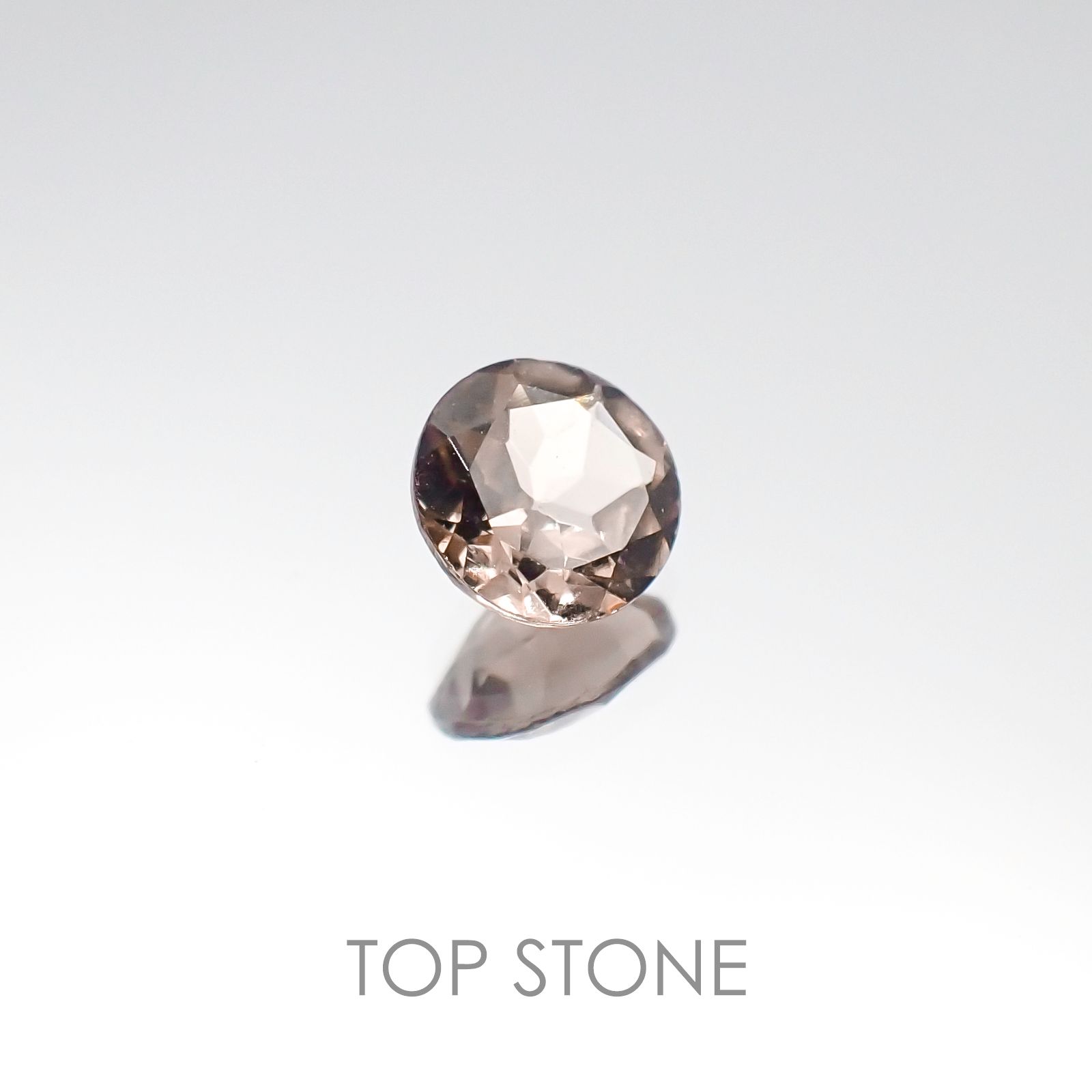 カラーチェンジマラヤガーネット タンザニア産 ルース 0.52ct[20096097]5×5mm前後