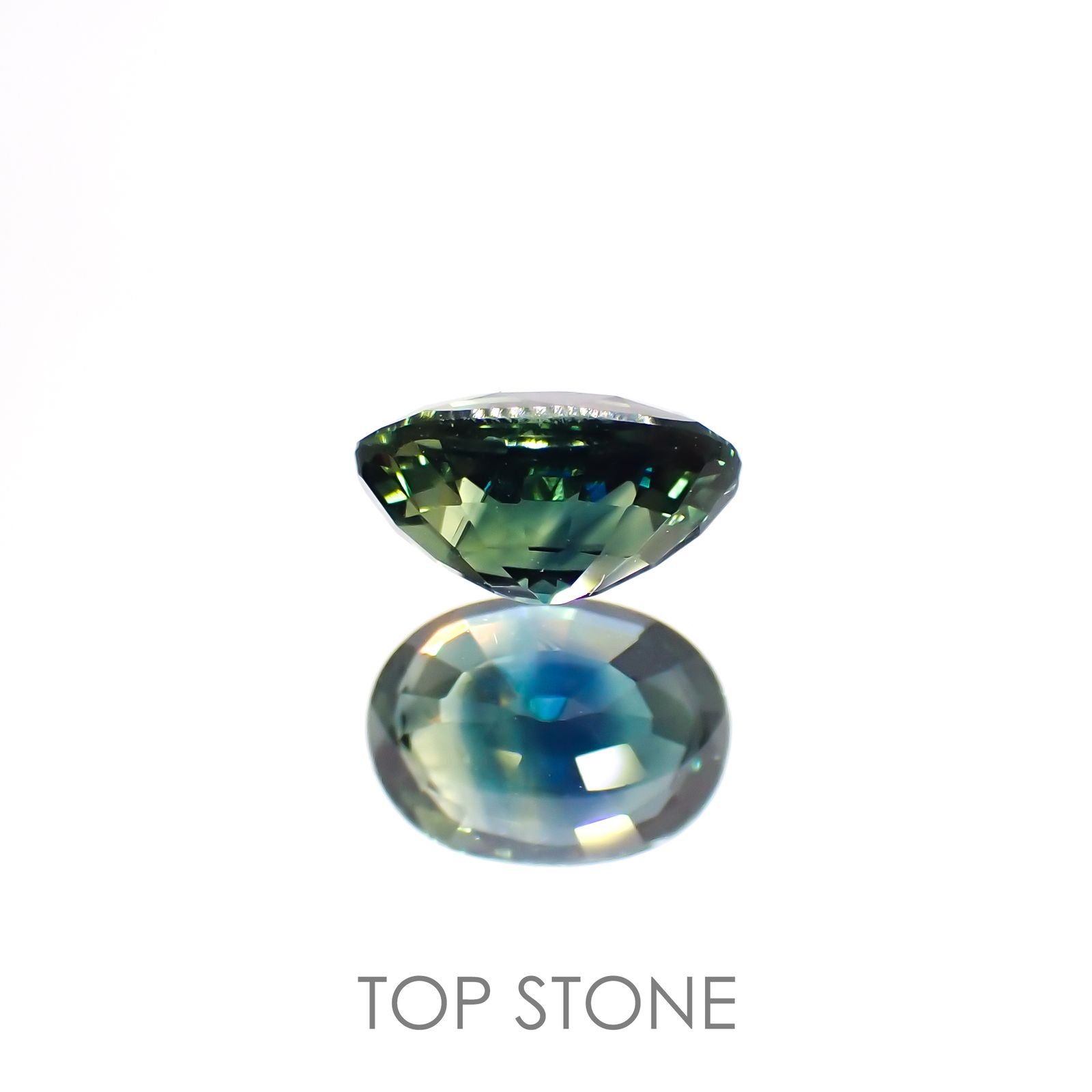 バイカラーサファイア(宝石名バイカラー・サファイア)マダガスカル/オーストラリア産 1.22ct 識別済[220114081]7.1x5.2mm前後