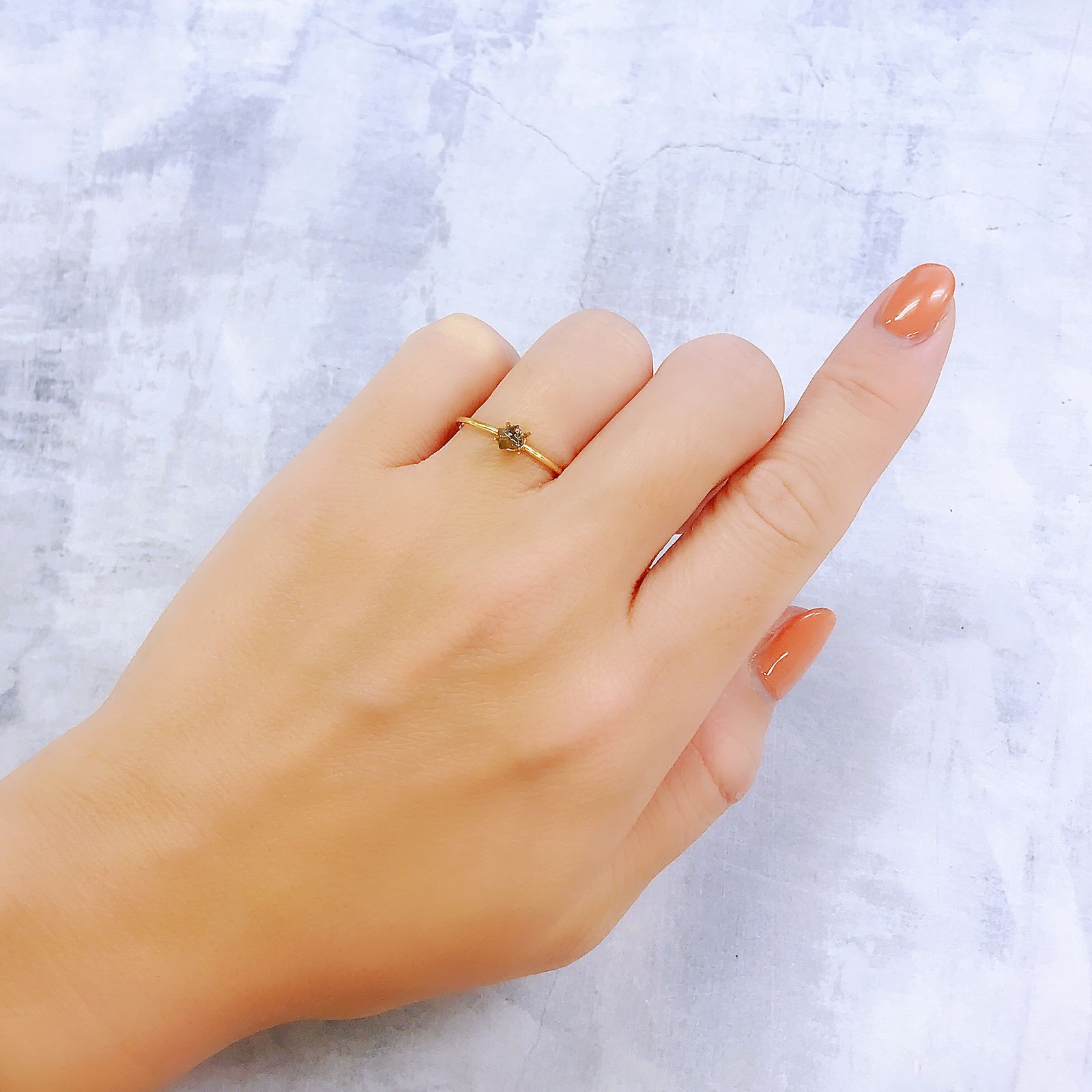 ソーヤブルダイヤモンド 原石 0.35ct[221018597]4.5x4.3mm前後