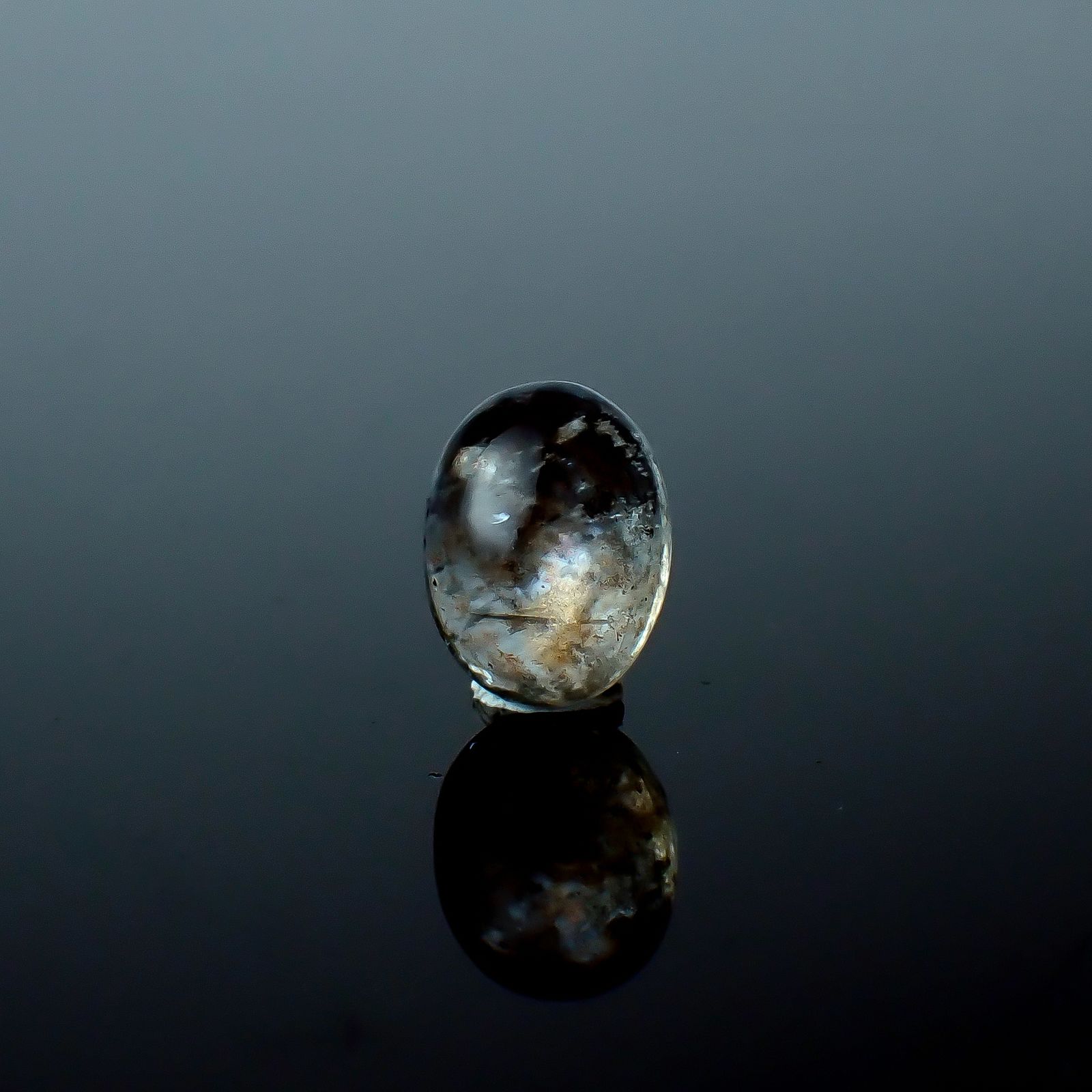 アベンチュリンアクアマリン ナイジェリア産 2.57ct / 9.9x7.5mm前後 [260919776]