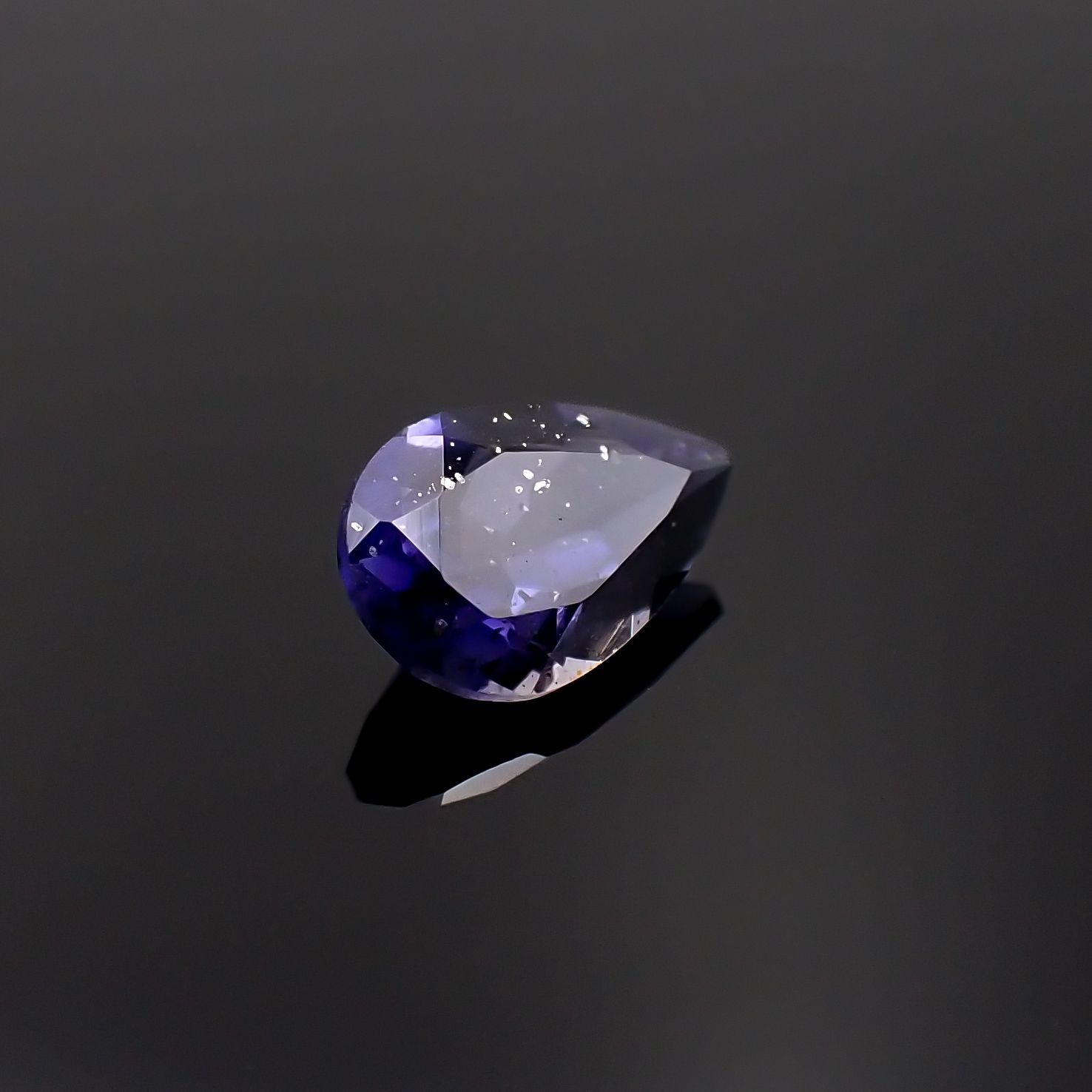 アイオライトサンストーン インド/ブラジル産 0.59ct[230923334]7.9x5.1mm前後