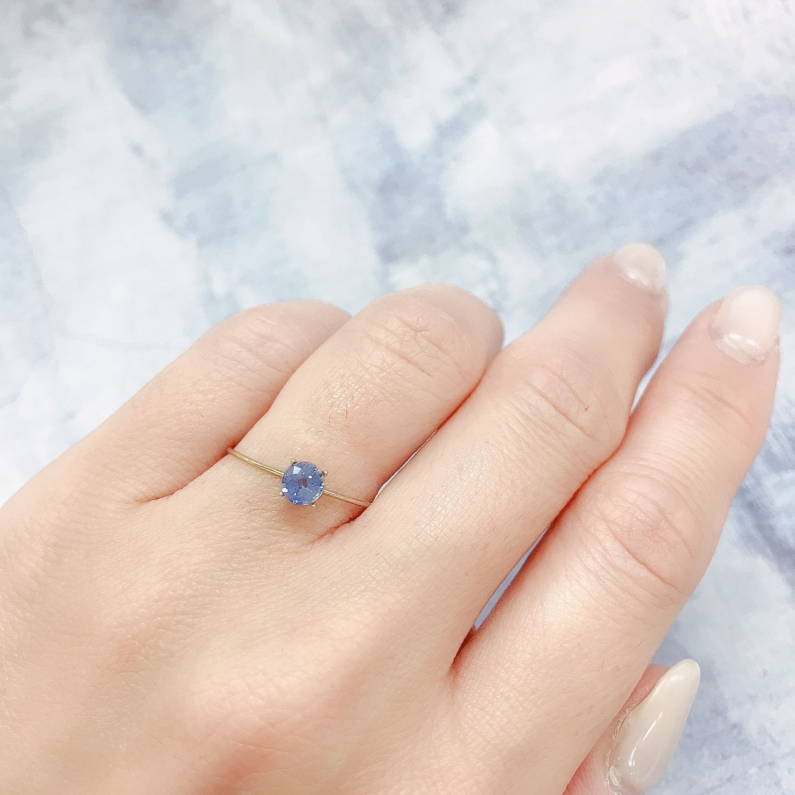 アイスブルーサファイア(宝石名サファイア)スリランカ/マダガスカル産 0.45ct 識別済[220515969]4.4x4.4mm前後