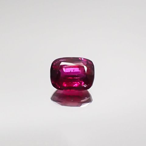 ルビー 非加熱(宝石名ルビー) マダガスカル産 0.45ct 識別済[210711737]4.8×3.7mm前後