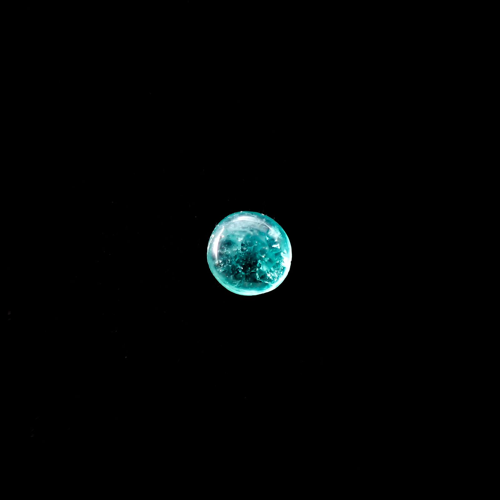 アウイナイト フルオレッセンス アフガニスタン産 0.084ct[240326754]3.1x3.1mm前後
