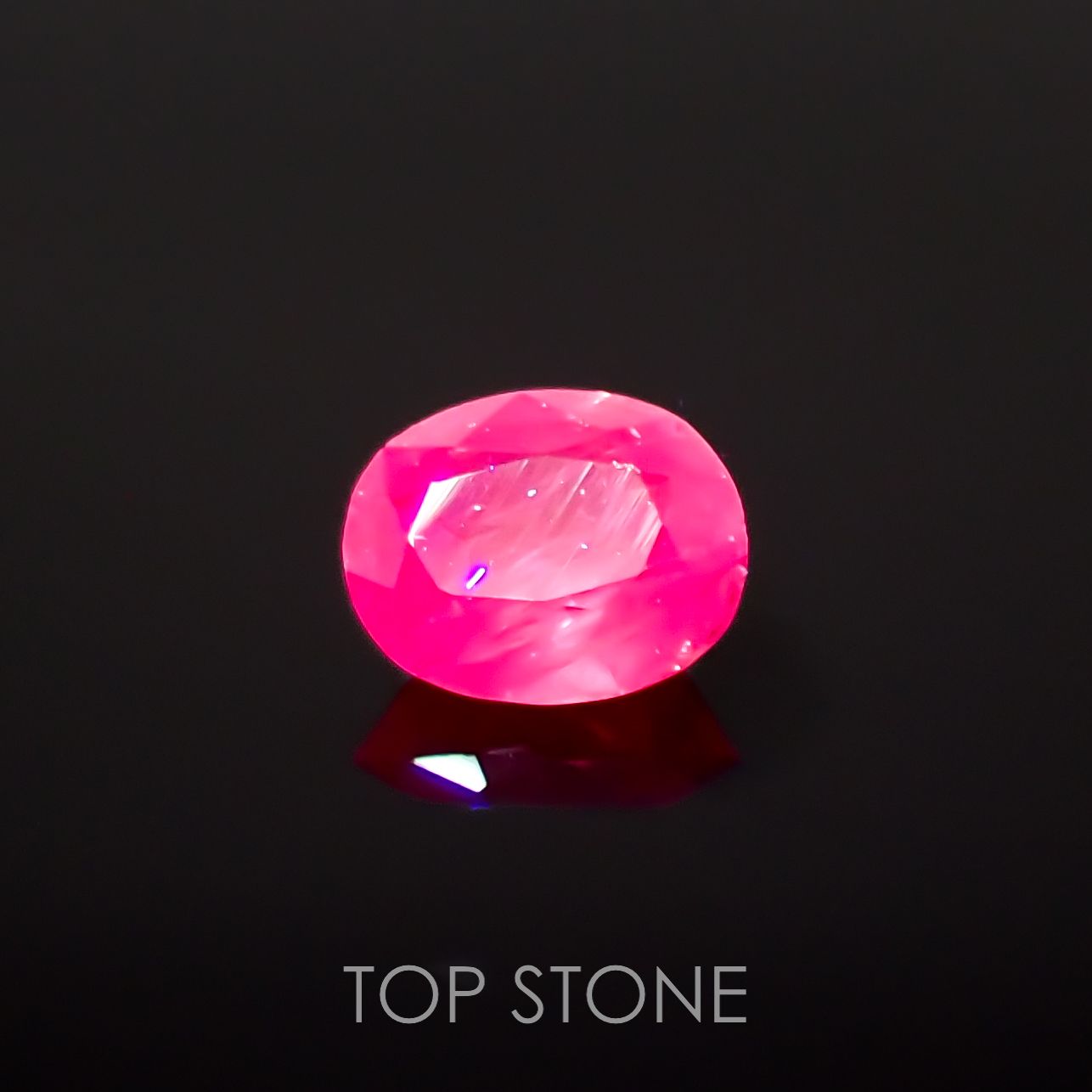 パープルサファイア パキスタン・カシミール産 0.68ct[230119876]5.7x4.6mm前後