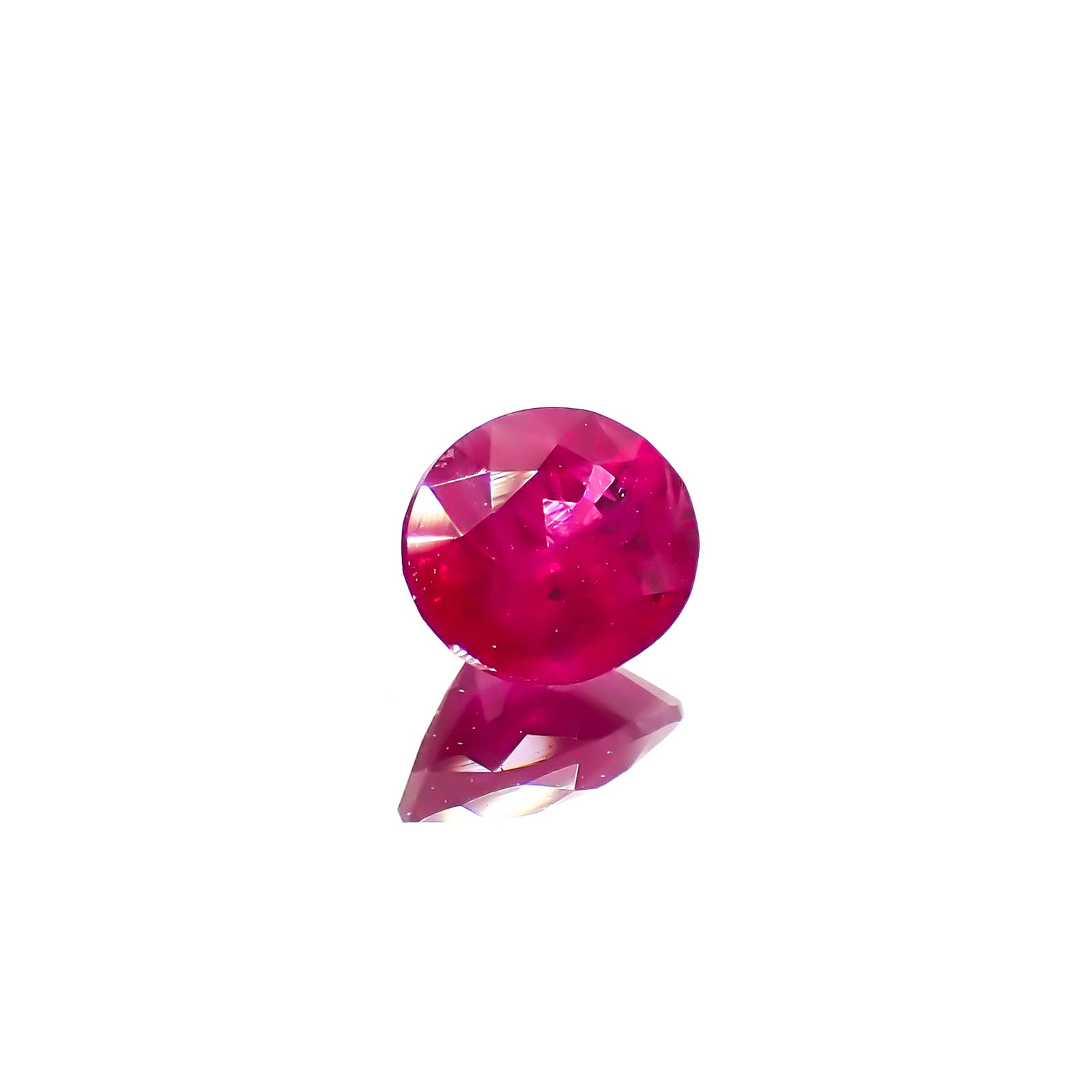 ルビー ビルマ/モザンビーク産 0.55ct [241029393]5.3x4.4mm前後