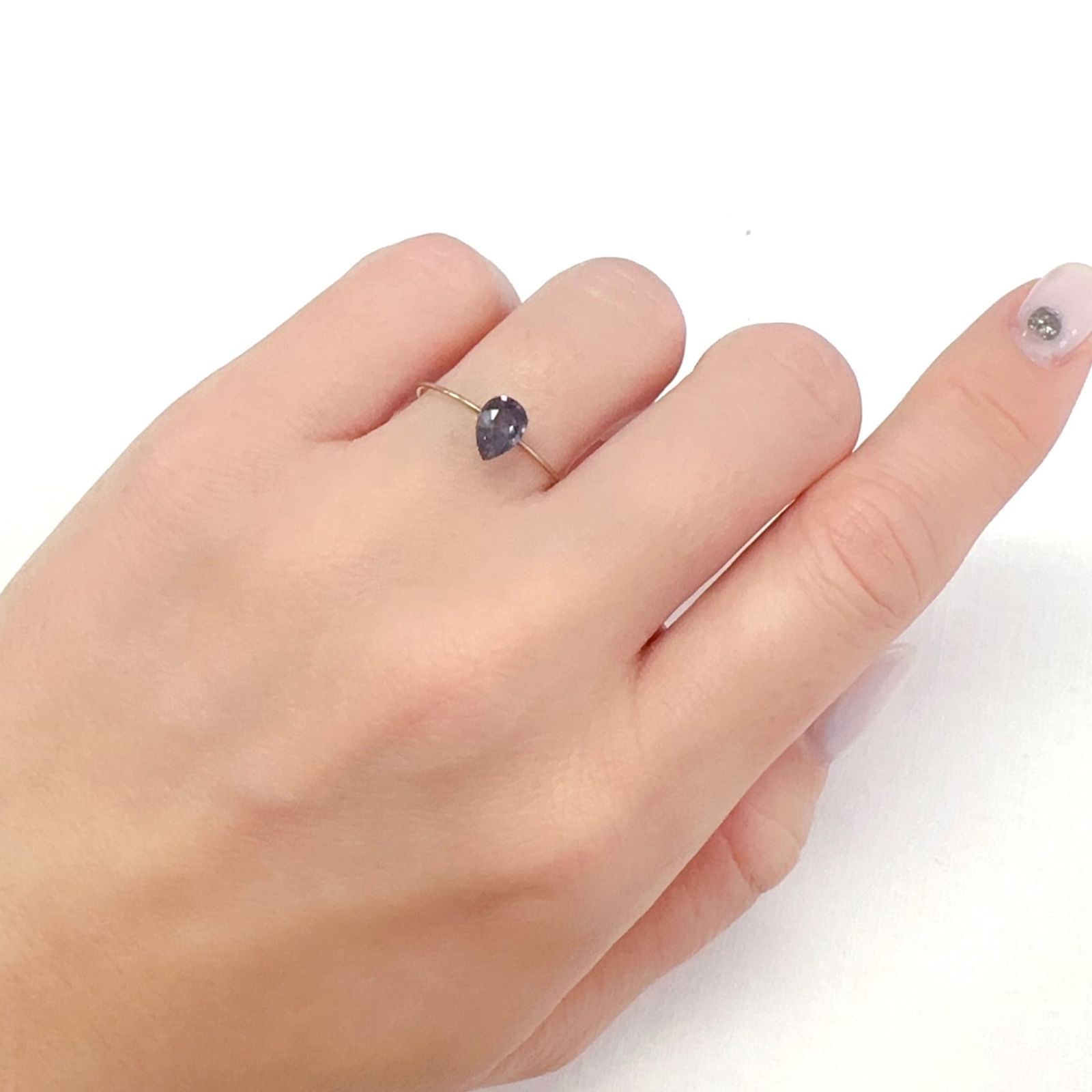 ベキリーブルーガーネット（カラーチェンジガーネット アレキタイプ）(宝石名ガーネット)マダガスカル・ベキリー産 0.85ct 識別済[231224535]6.9x4.8mm前後