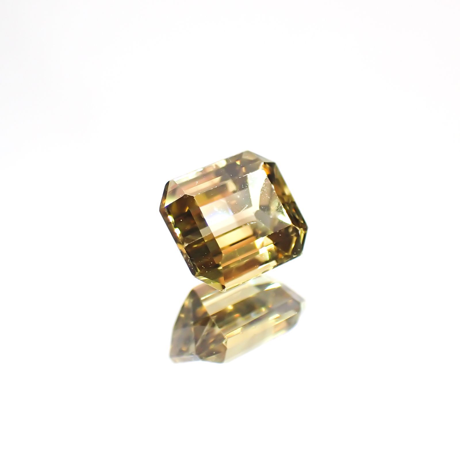 カラーバンドクリソベリル(宝石名クリソベリル)マダガスカル産 0.74ct 識別済[220114192]5.2x4.5mm前後