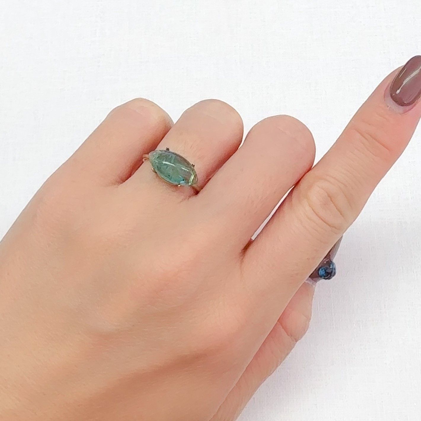 フローライト フルオレッセンス イギリス・ロジャリー鉱山産 3.69ct[240527710]14.4x7.4mm前後