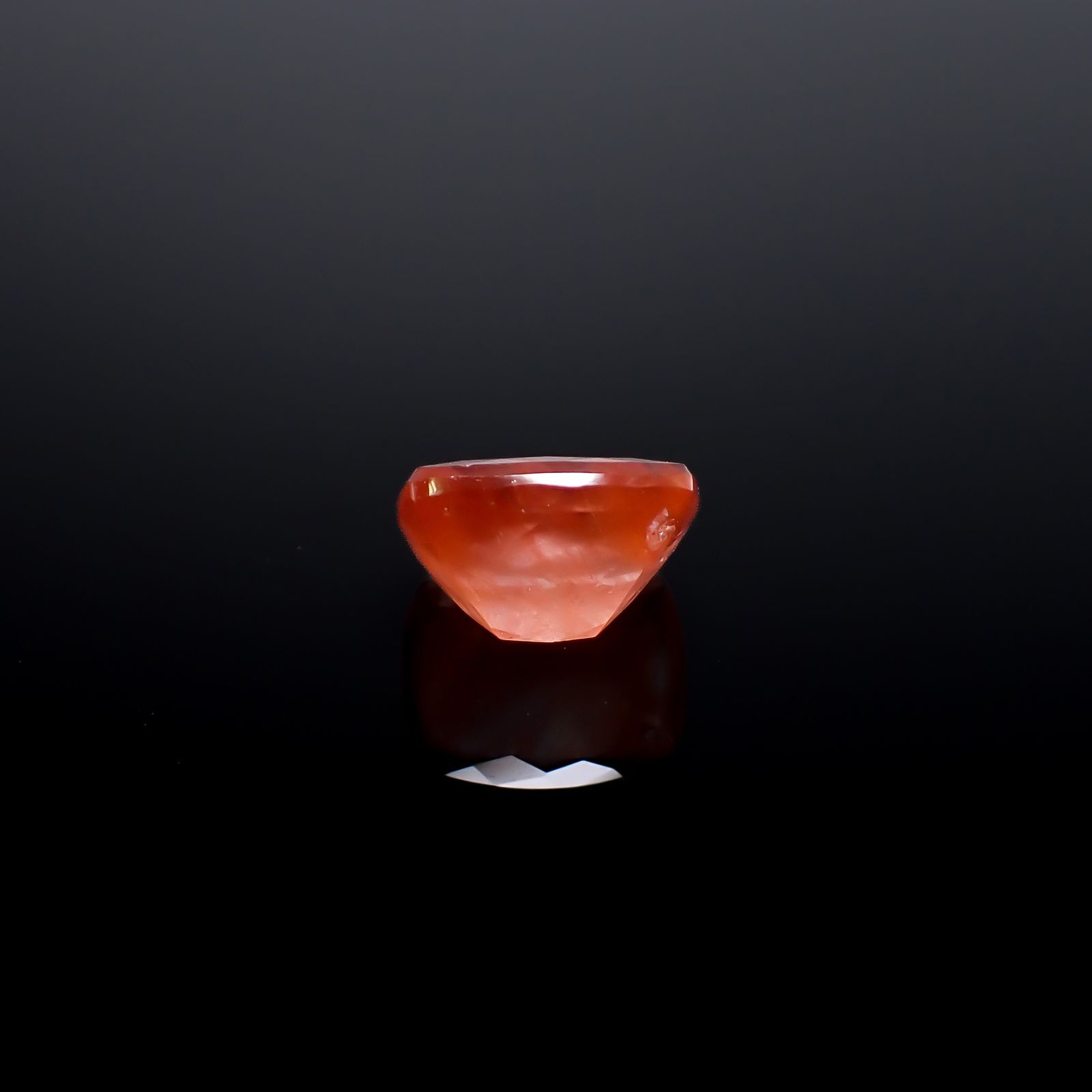 サンストーンスキャポライト(宝石名シーン・スキャポライト)タンザニア産 識別済 3.76ct / 10.8x8.9mm前後 [260832727]