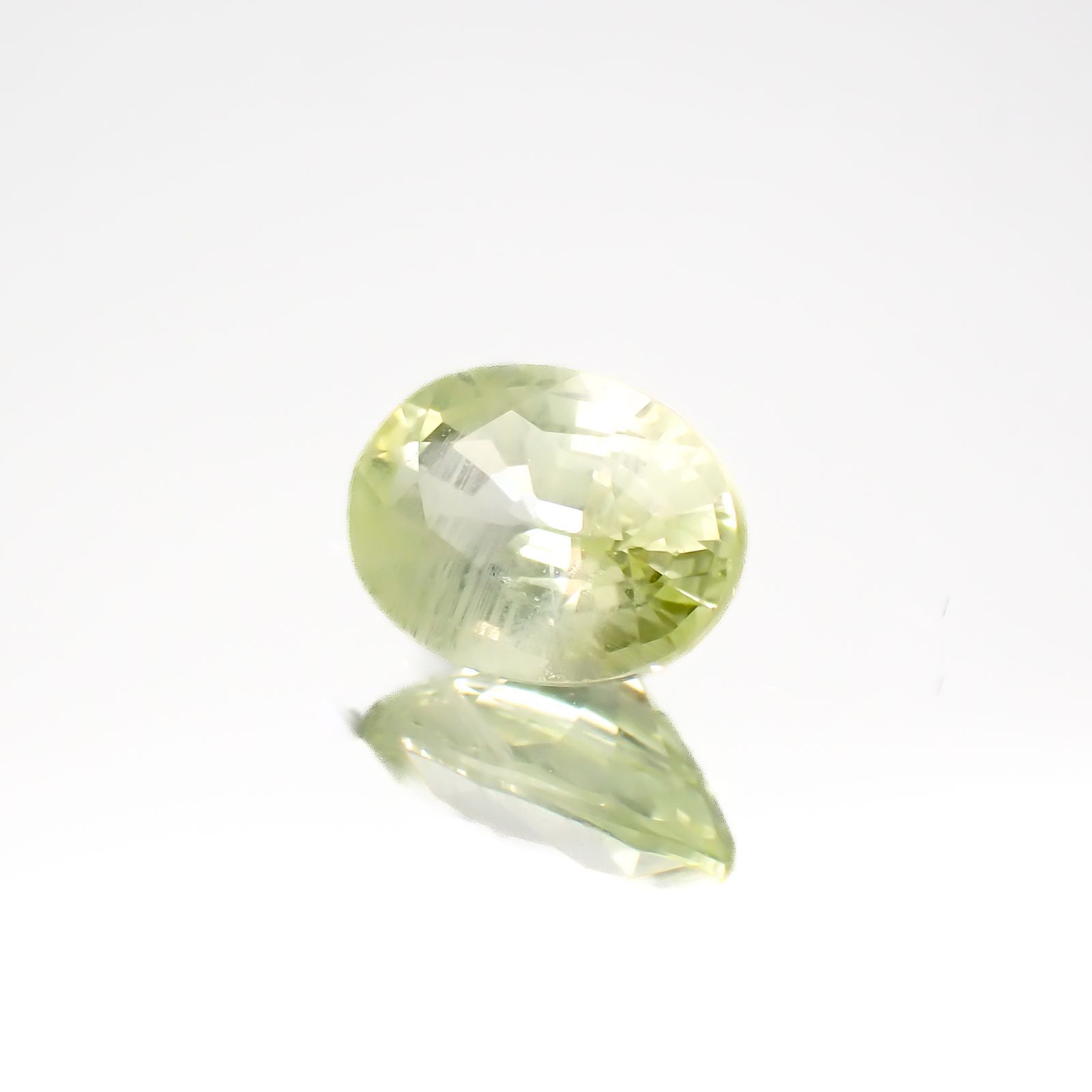 クリソベリル(宝石名クリソベリル)マダガスカル産 1.00ct 識別済[220817453]7.1x5.2mm前後