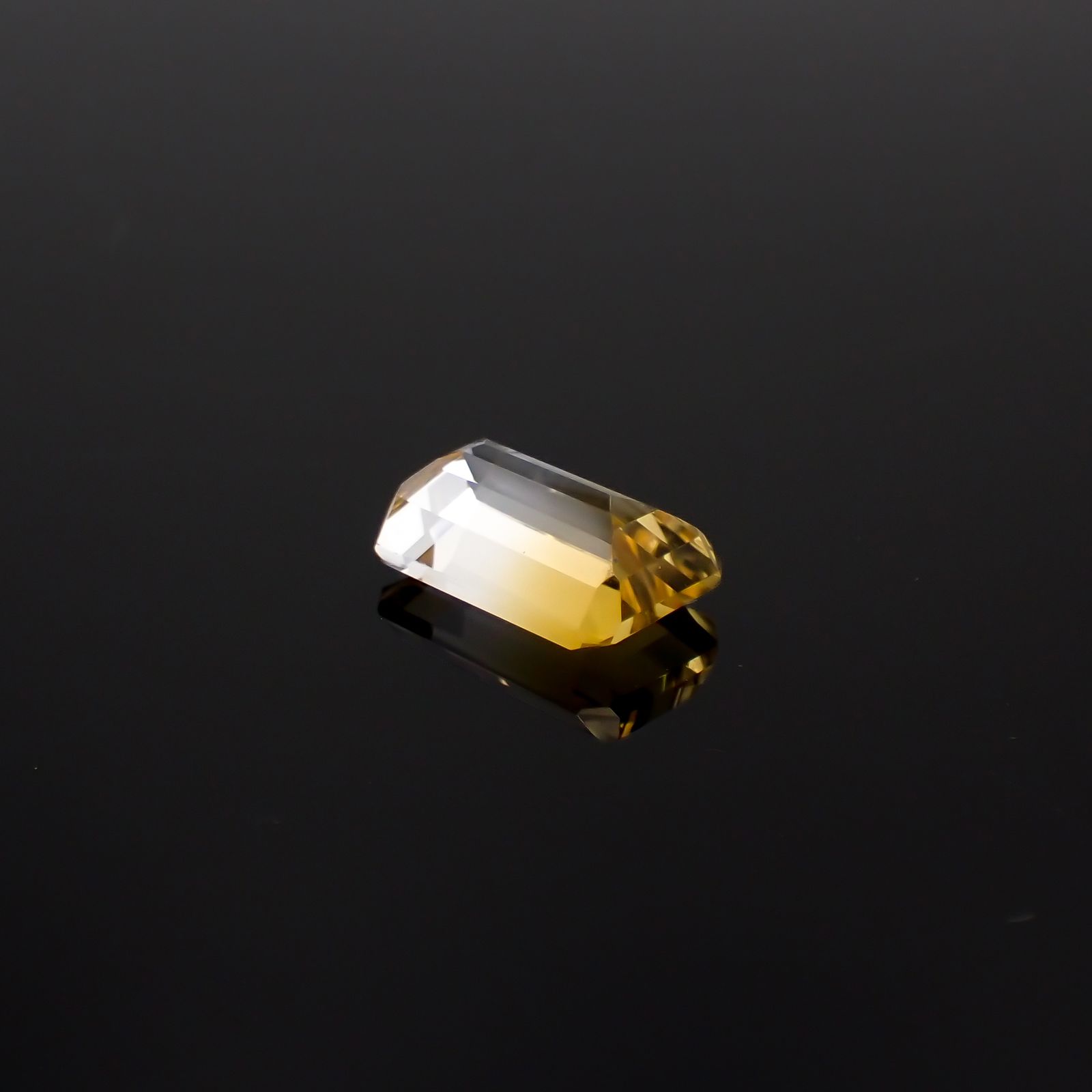 バイカラーシトリン ブラジル・ミナスジェライス州産 7.58ct[240326462]15x9.6mm前後