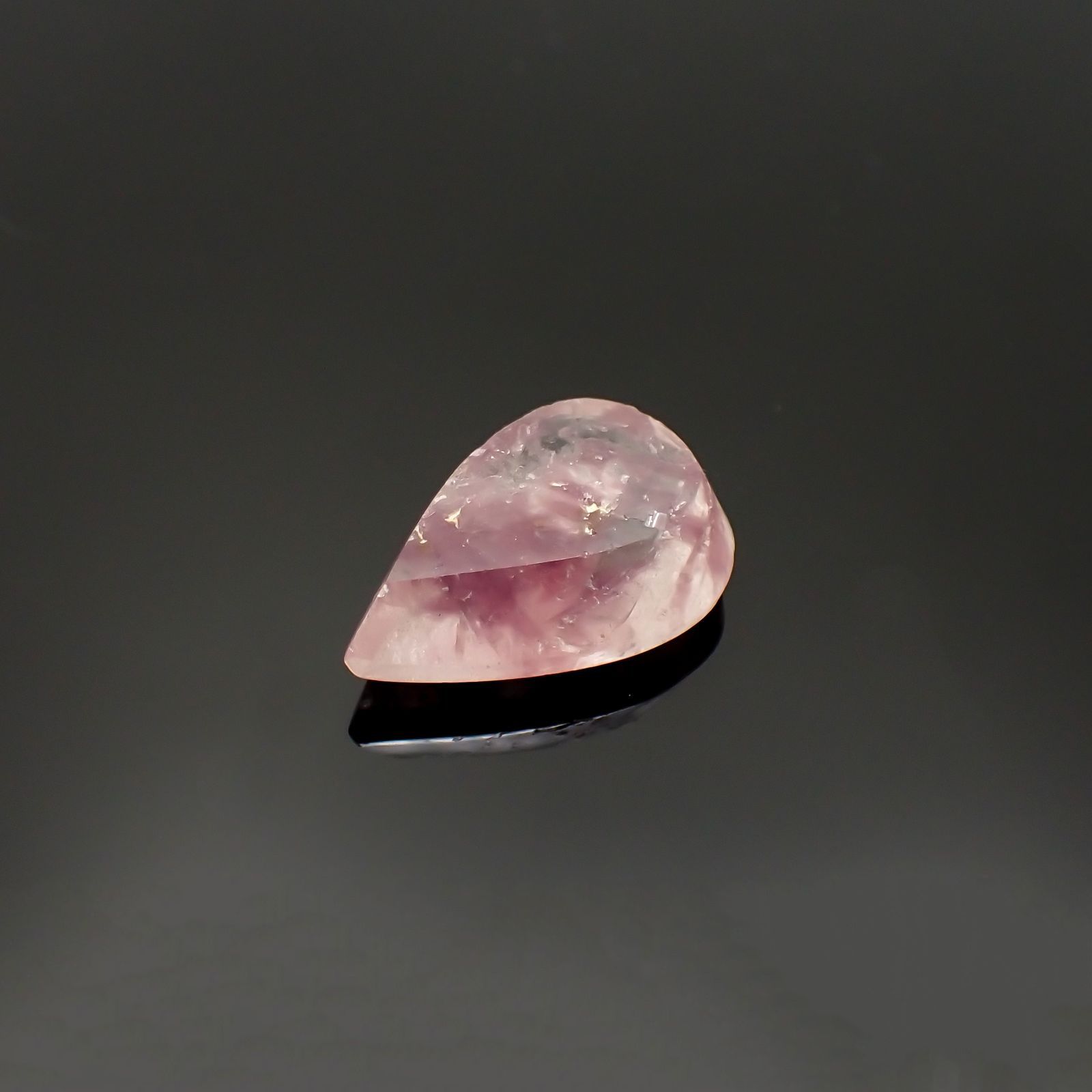 レピドライトインクォーツ ブラジル・ミナスジェライス州産 13.87ct[220917756]20.5x13.9mm前後