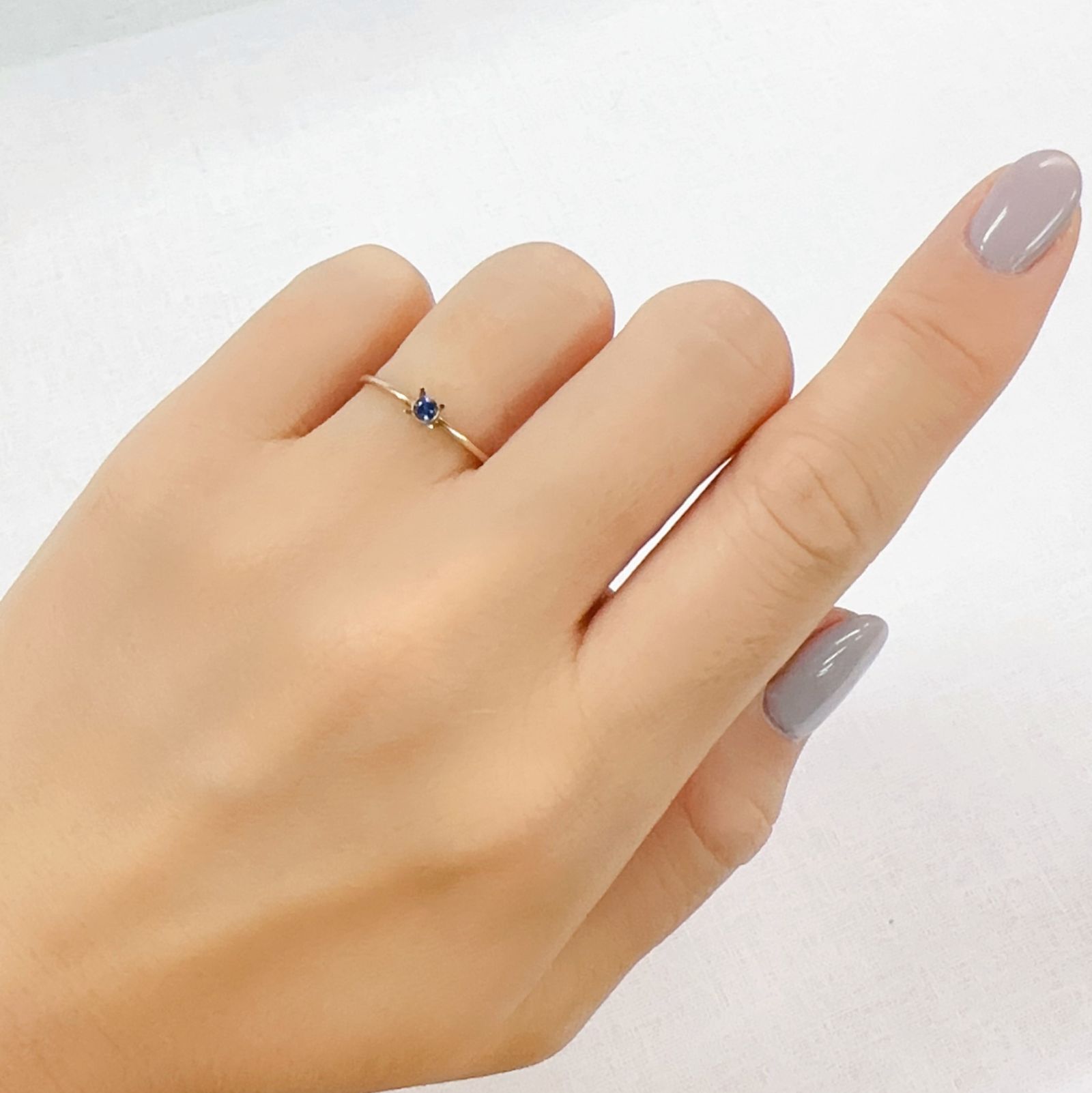 ベニトアイト アメリカ・カリフォルニア州産 0.053ct[230823210]2.2x2.2mm前後