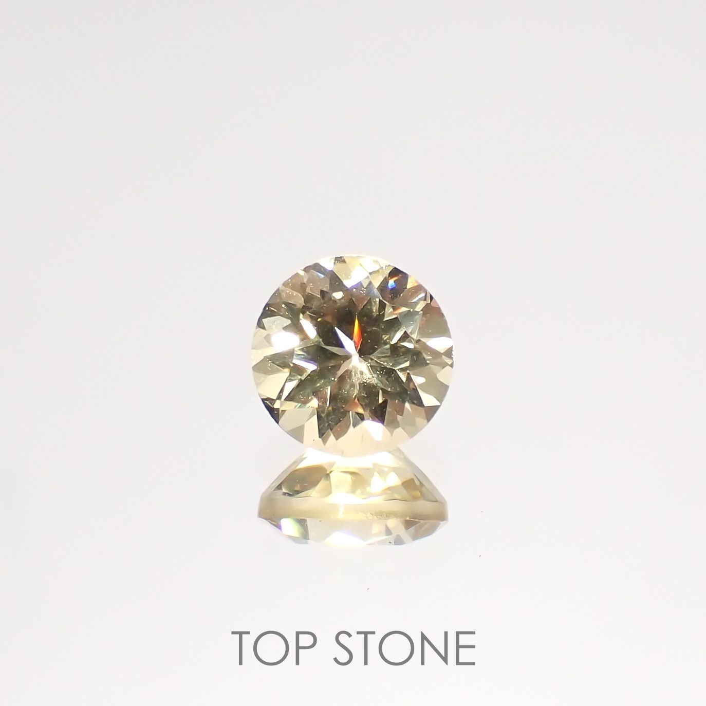 イエローベリル(宝石名イエロー・ベリル)ブラジル産 0.88ct 識別済[220515857]6x6mm前後