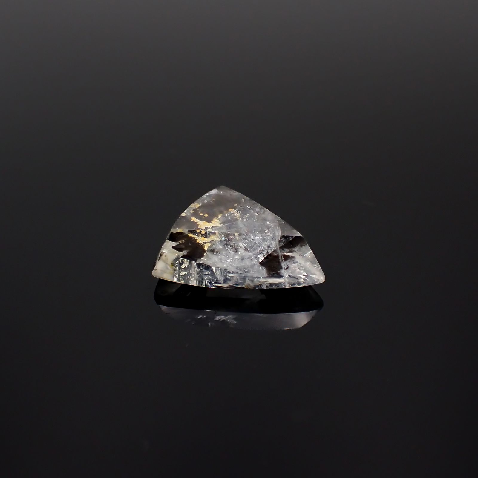 デンドリチッククォーツ ブラジル産 6.22ct[231023711]15.3x12.5mm前後