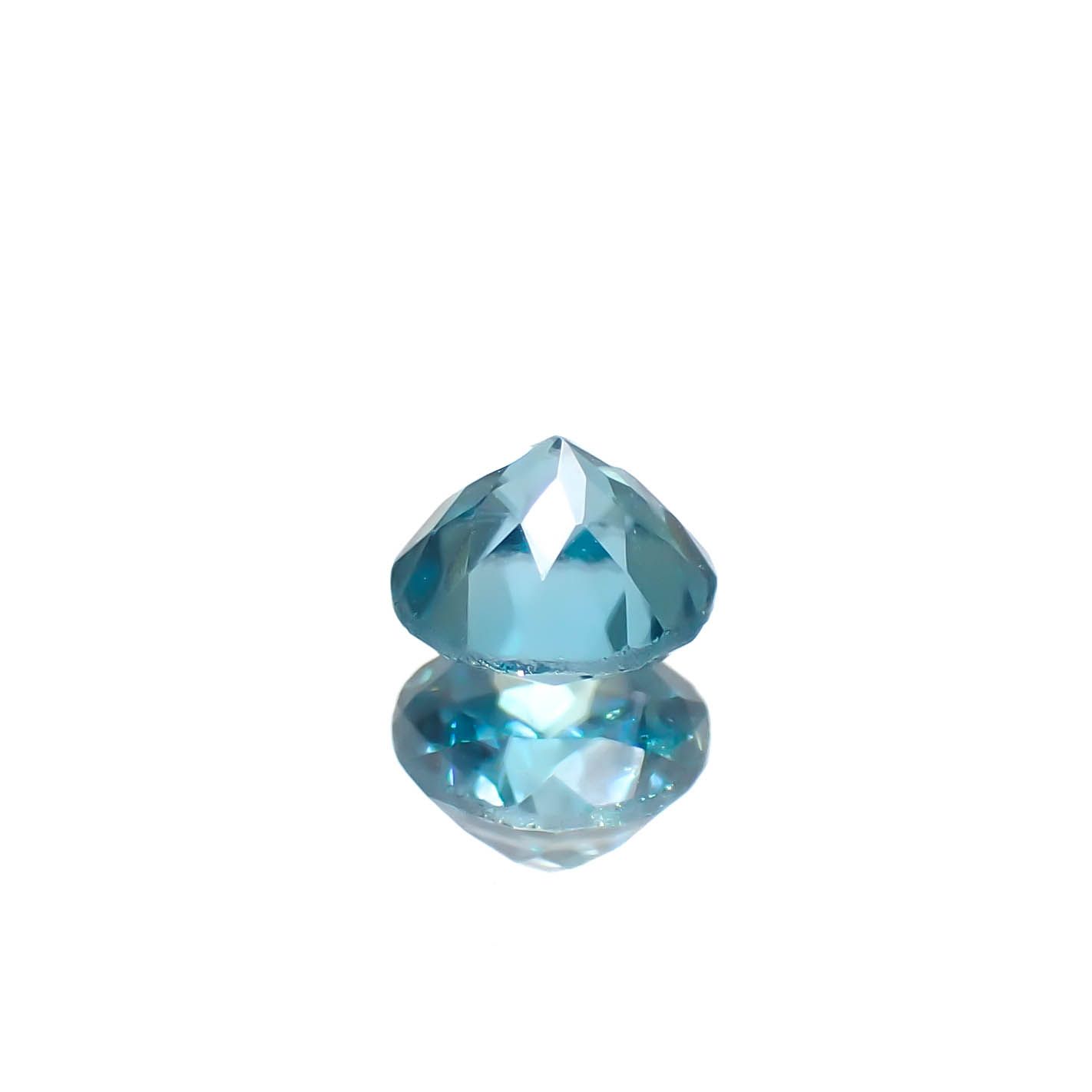 ブルージルコン カンボジア産 0.63ct [241229629]4.6x4.6mm前後