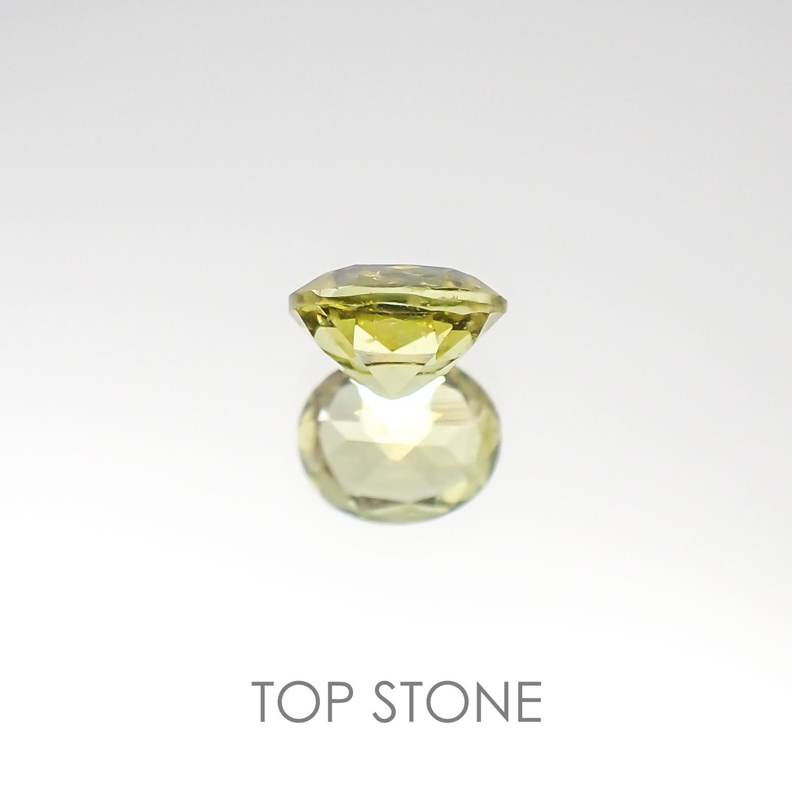 マリガーネット(宝石名ガーネット) マリ共和国産 0.46ct 識別済[20095653]4.9×4.1mm前後