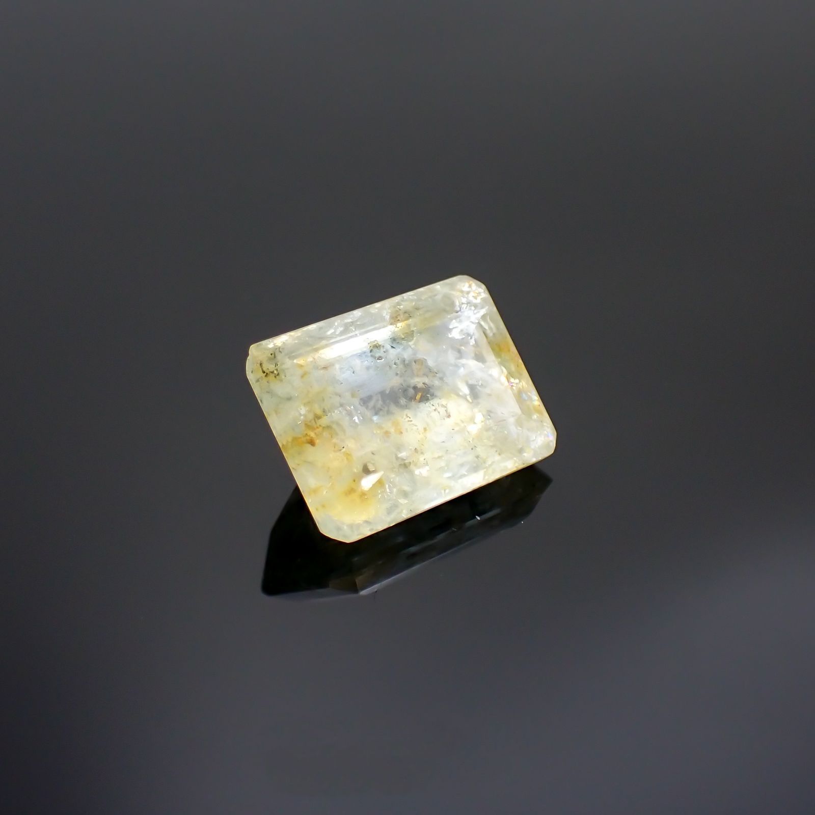 オーロラアクアマリン ブラジル産 7.21ct [220114402]13.6x10.2mm前後
